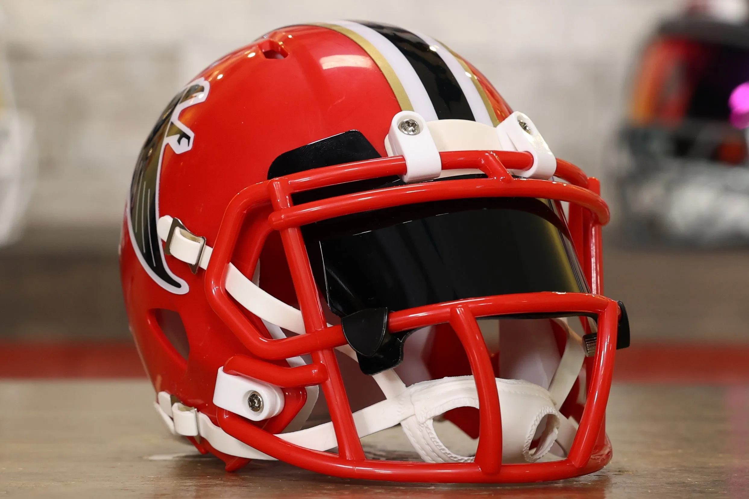 Atlanta Falcons Riddell Speed Mini Helmet - GG Edition