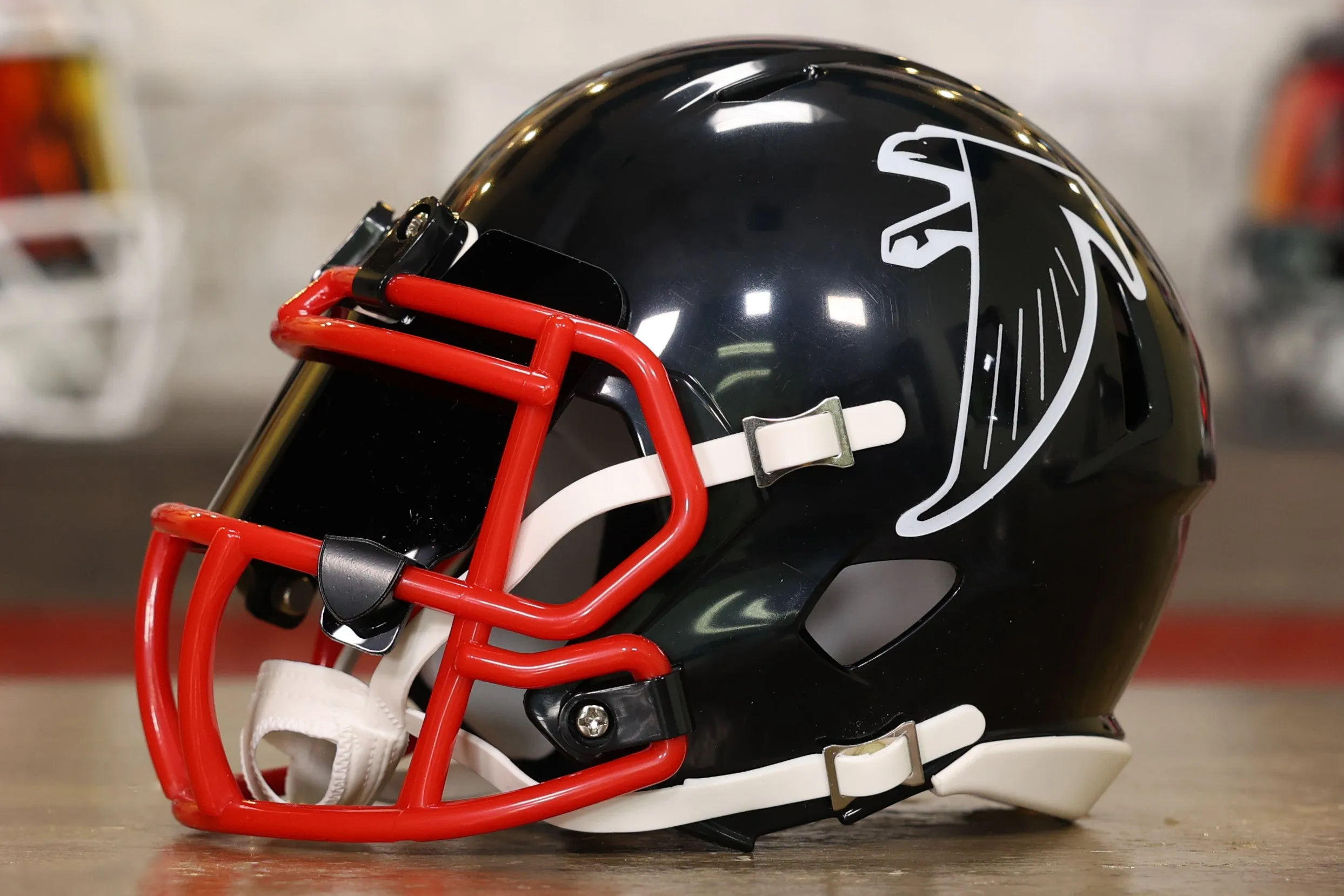 Atlanta Falcons Riddell Speed Mini Helmet - GG Edition