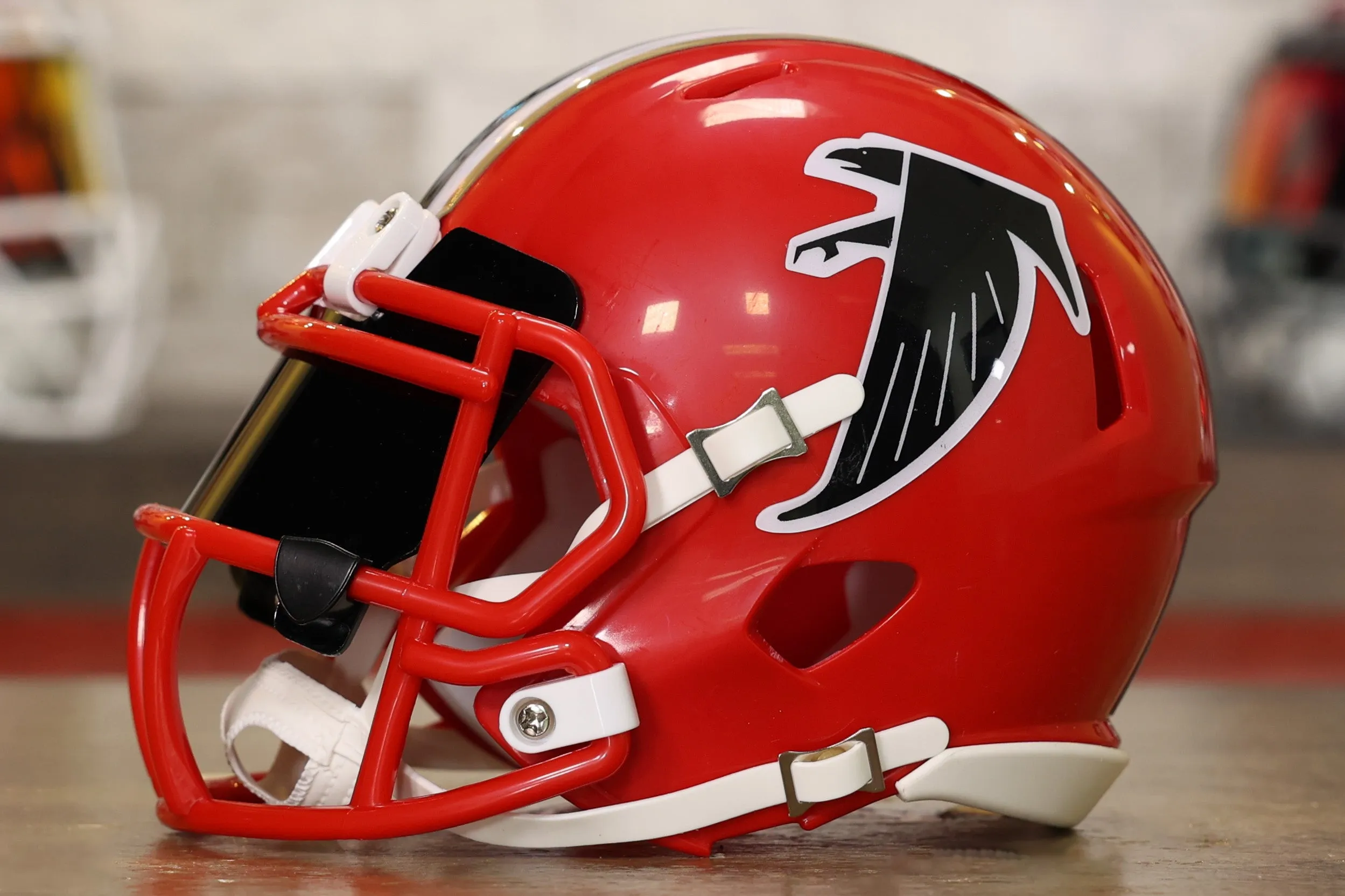 Atlanta Falcons Riddell Speed Mini Helmet - GG Edition