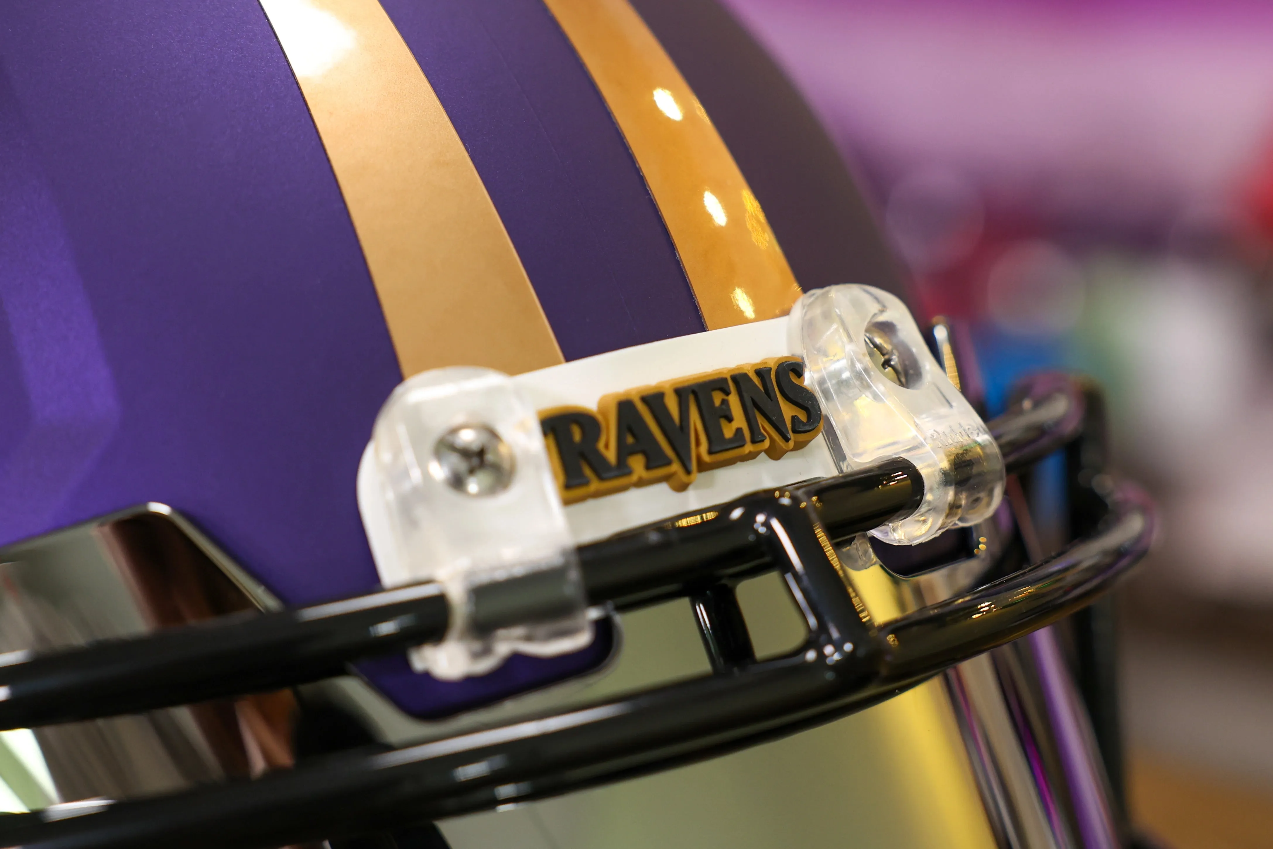 Baltimore Ravens Riddell Speed Display Helmet - GG Edition 02551