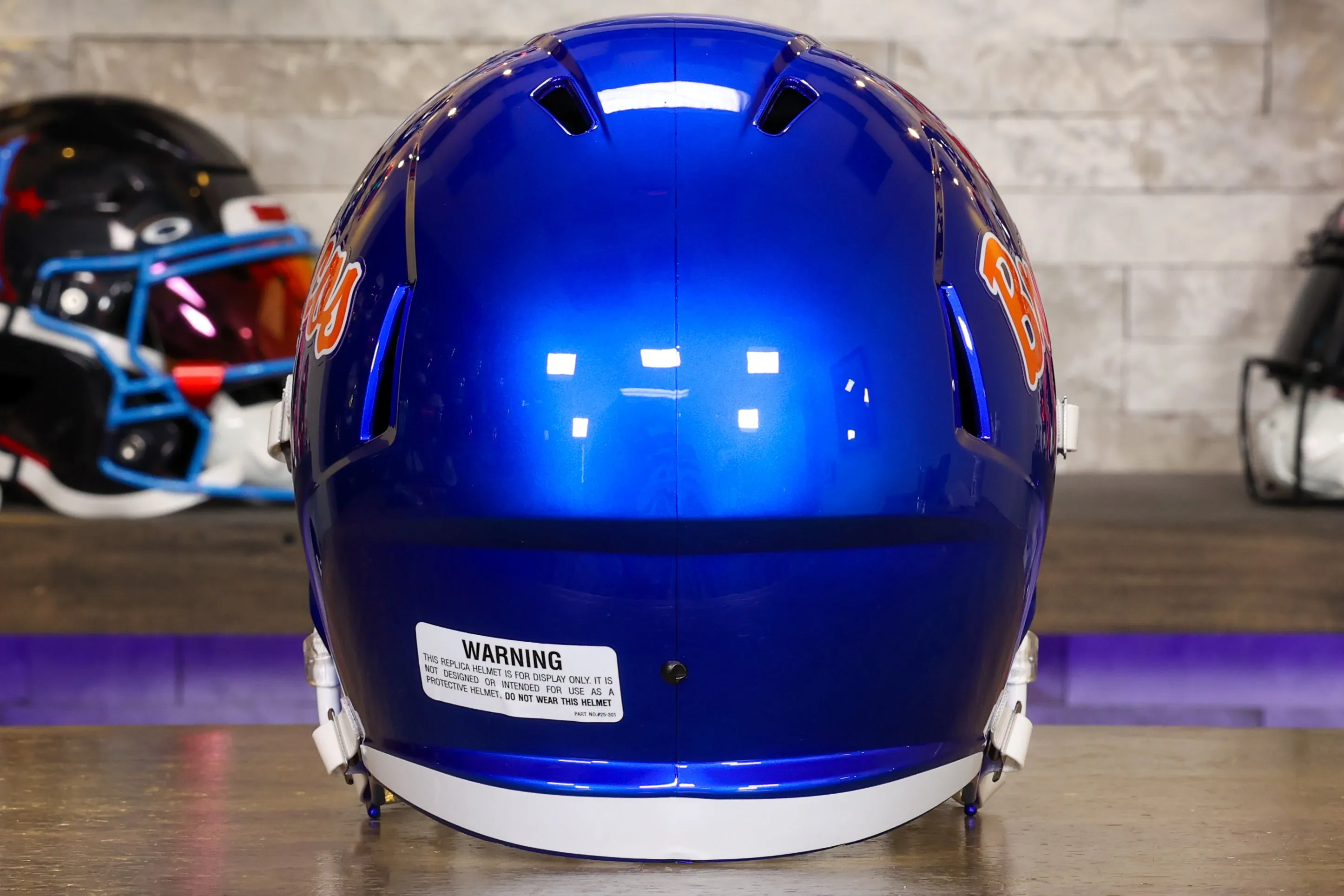 Boise State Broncos Riddell Speed Display Helmet - Script