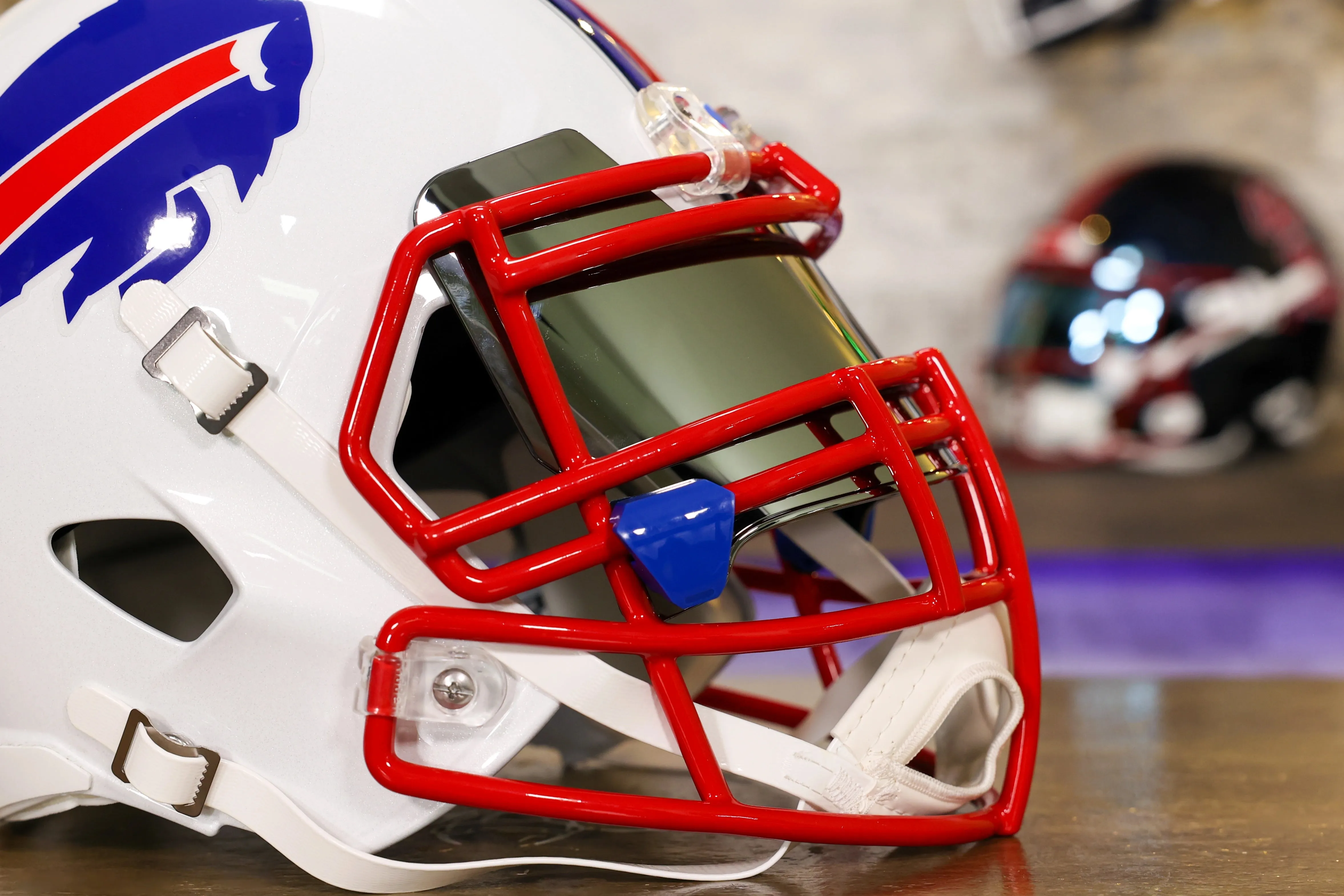 Buffalo Bills Riddell Speed Display Helmet - GG Edition 02557