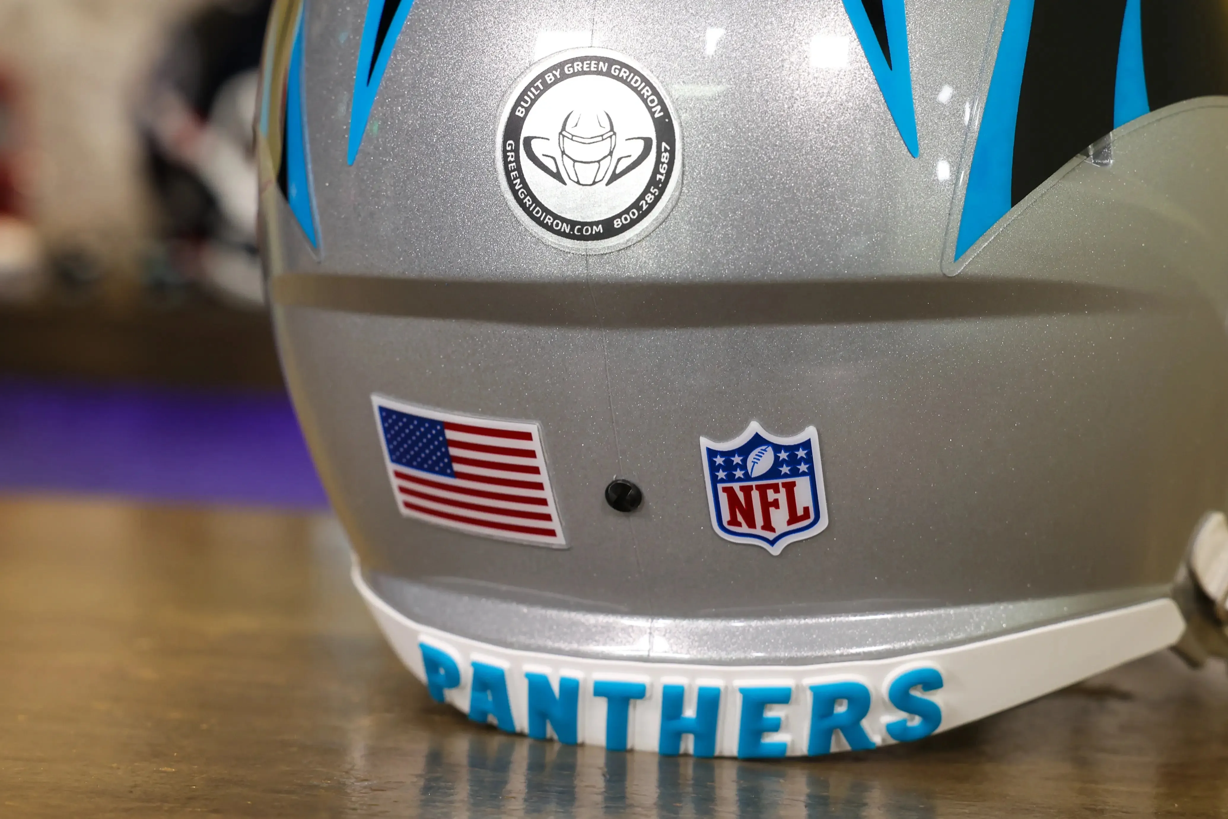 Carolina Panthers Riddell Speed Display Helmet - GG Edition 02577