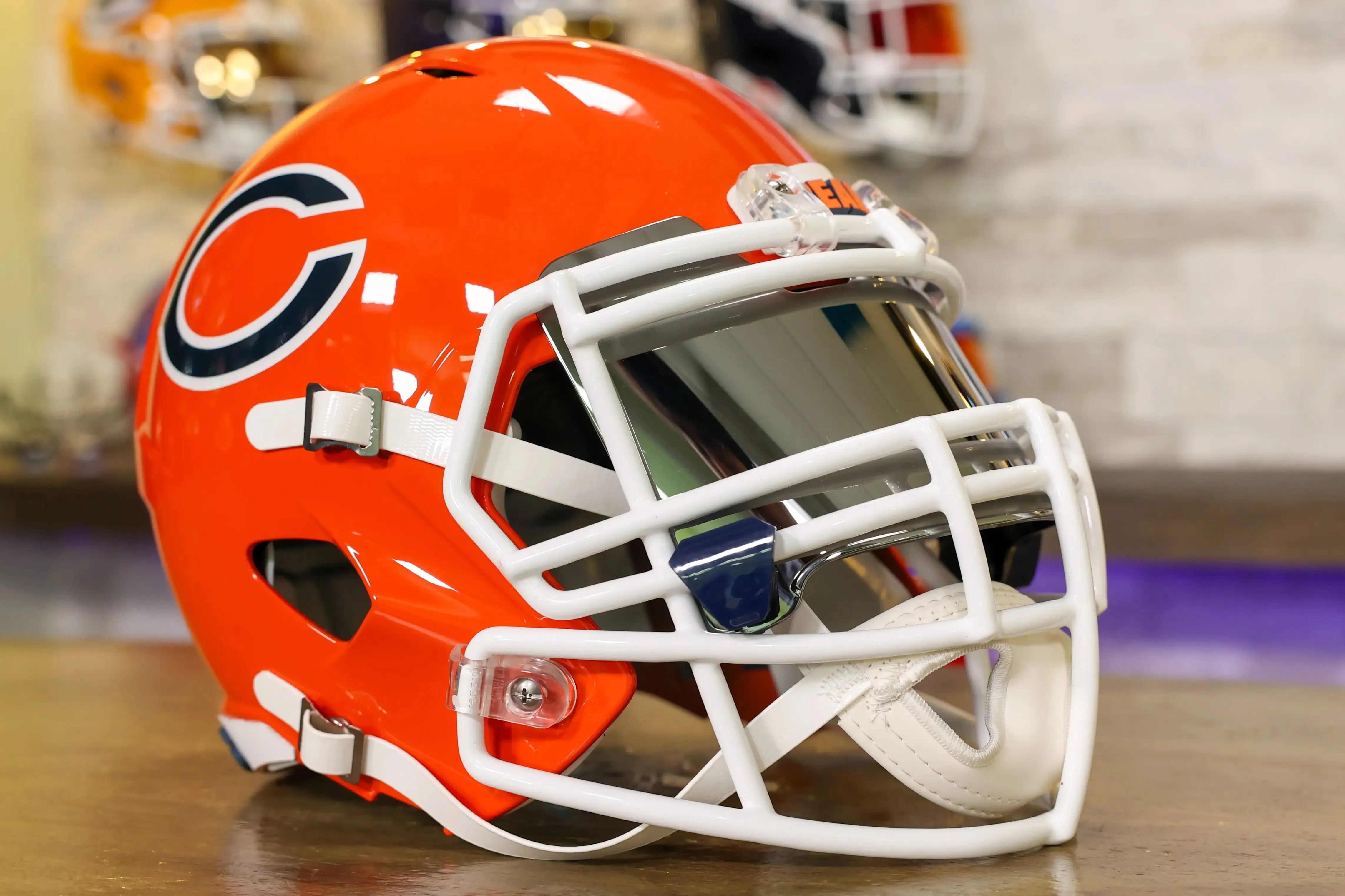 Chicago Bears Riddell Speed Display Helmet - GG Edition 02578