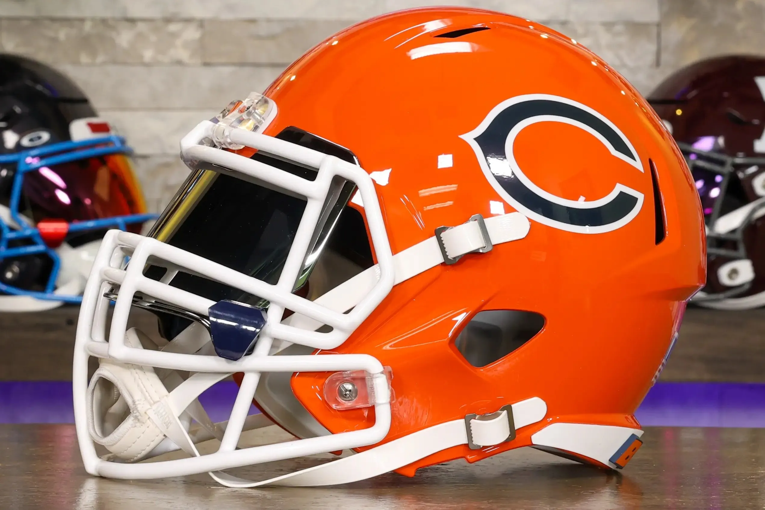 Chicago Bears Riddell Speed Display Helmet - GG Edition 02578