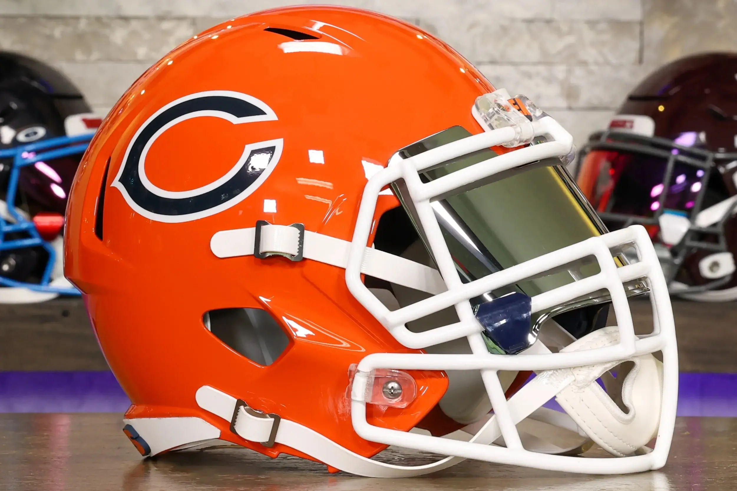 Chicago Bears Riddell Speed Display Helmet - GG Edition 02578