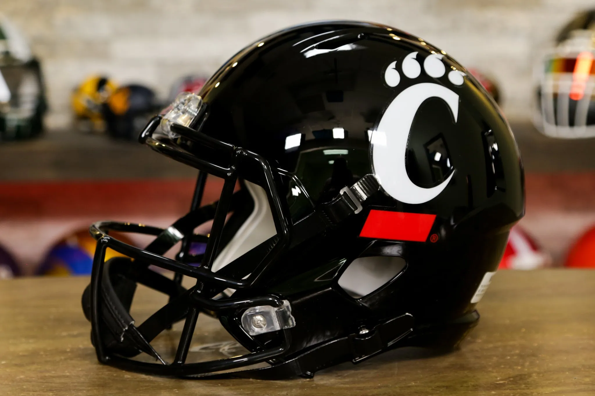 Cincinnati Bearcats Riddell Speed Display Helmet