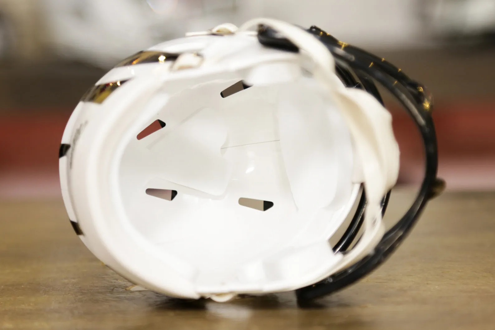 Cincinnati Bengals Riddell Speed Mini Helmet - White Bengal Alternate
