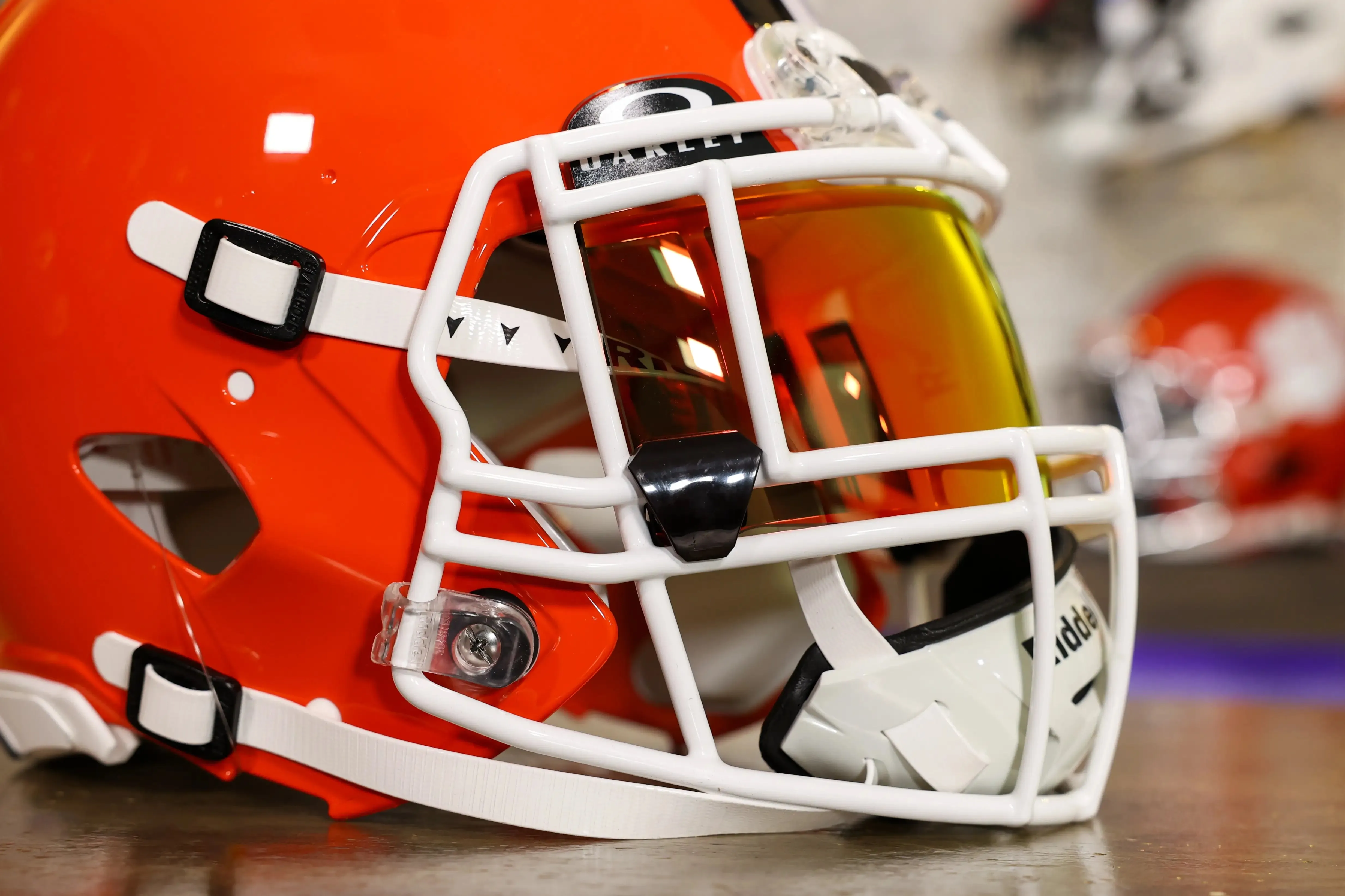 Cleveland Browns Riddell Speed Authentic Helmet - GG Edition 02693