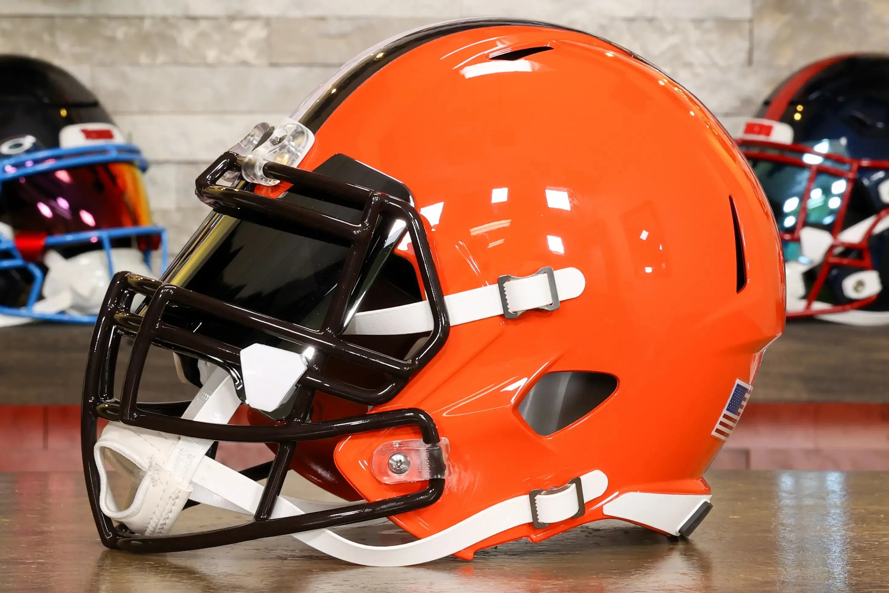 Cleveland Browns Riddell Speed Display Helmet - GG Edition 02562