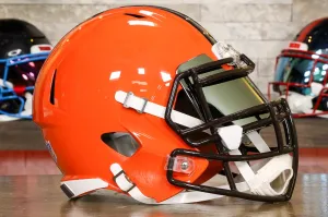 Cleveland Browns Riddell Speed Display Helmet - GG Edition 02562
