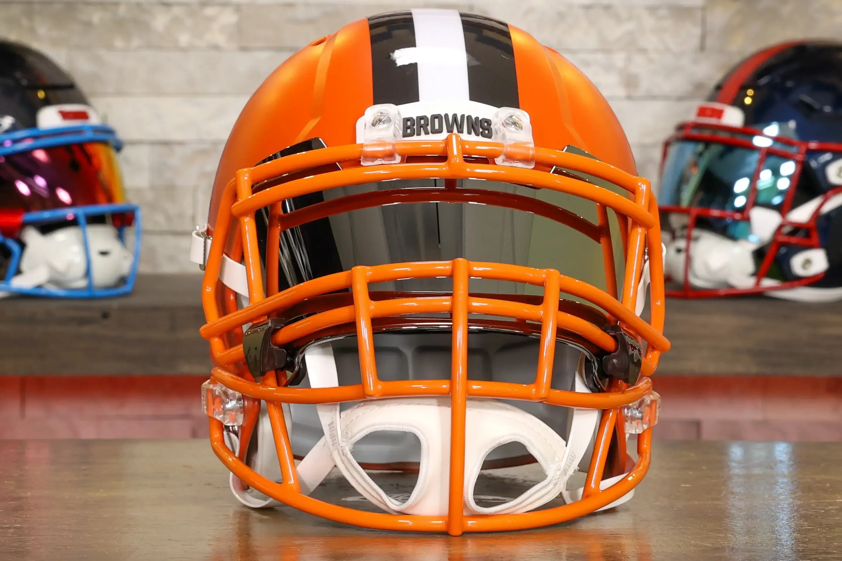 Cleveland Browns Riddell Speed Display Helmet - GG Edition