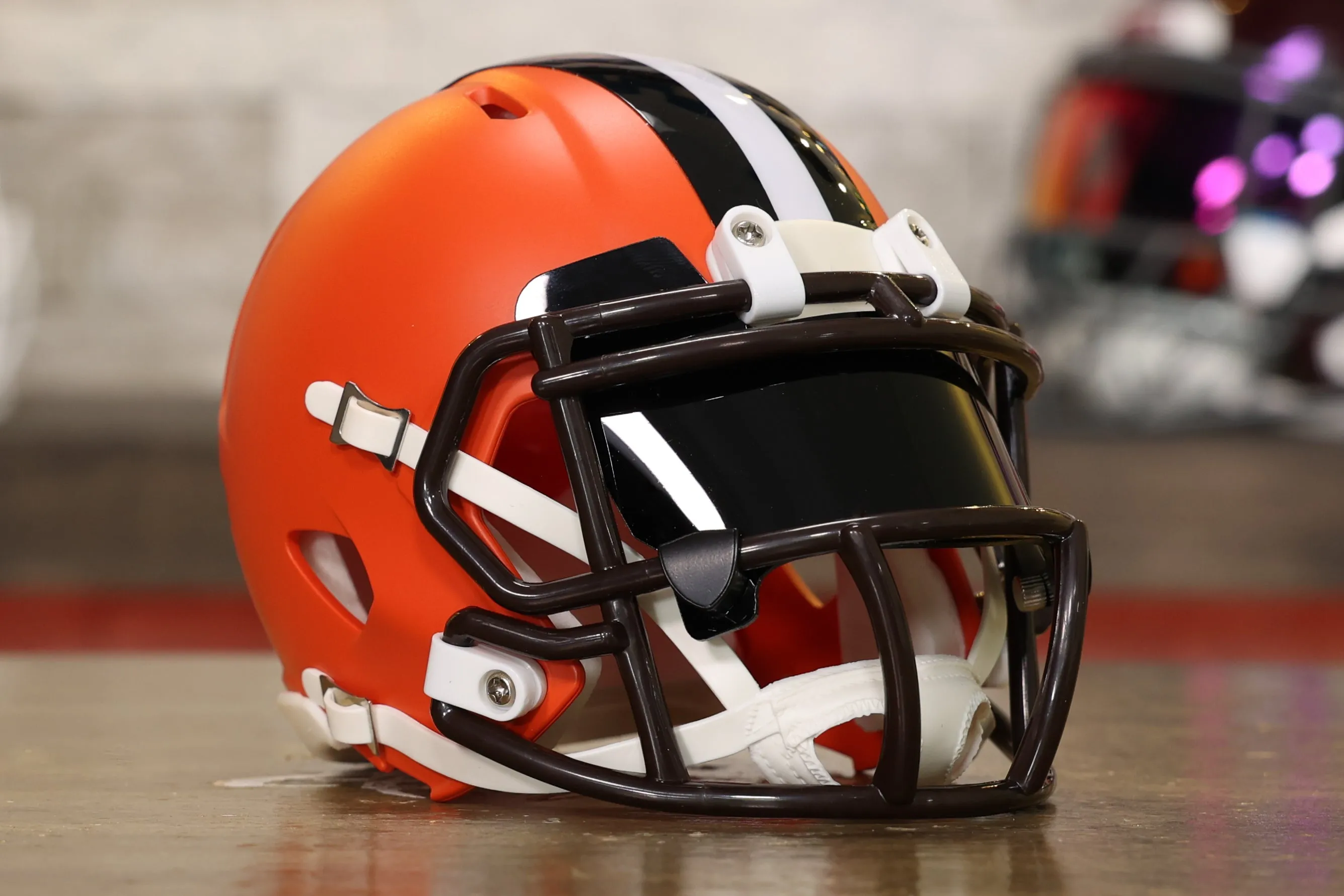 Cleveland Browns Riddell Speed Mini Helmet - GG Edition