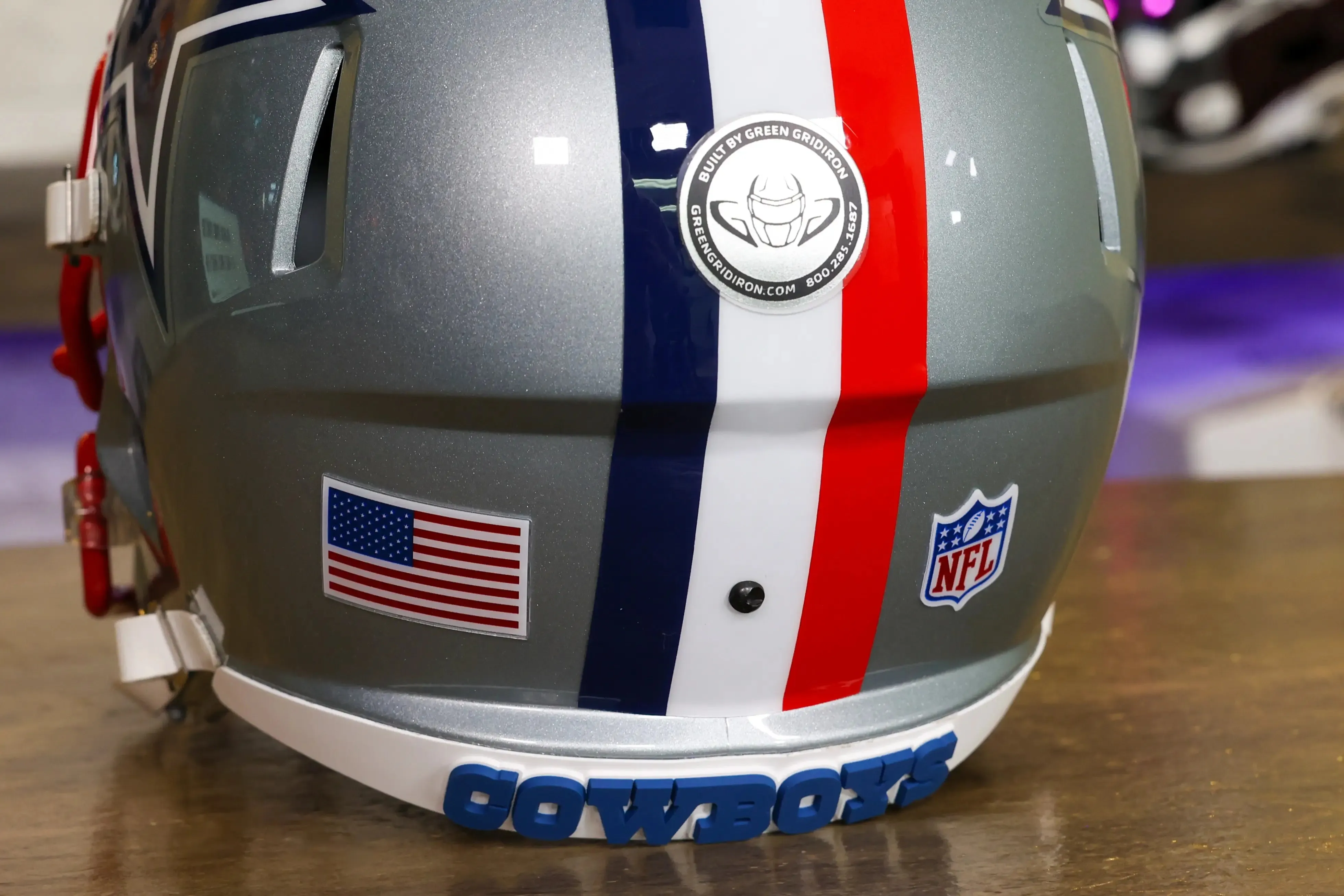 Dallas Cowboys Riddell Speed Display Helmet - GG Edition