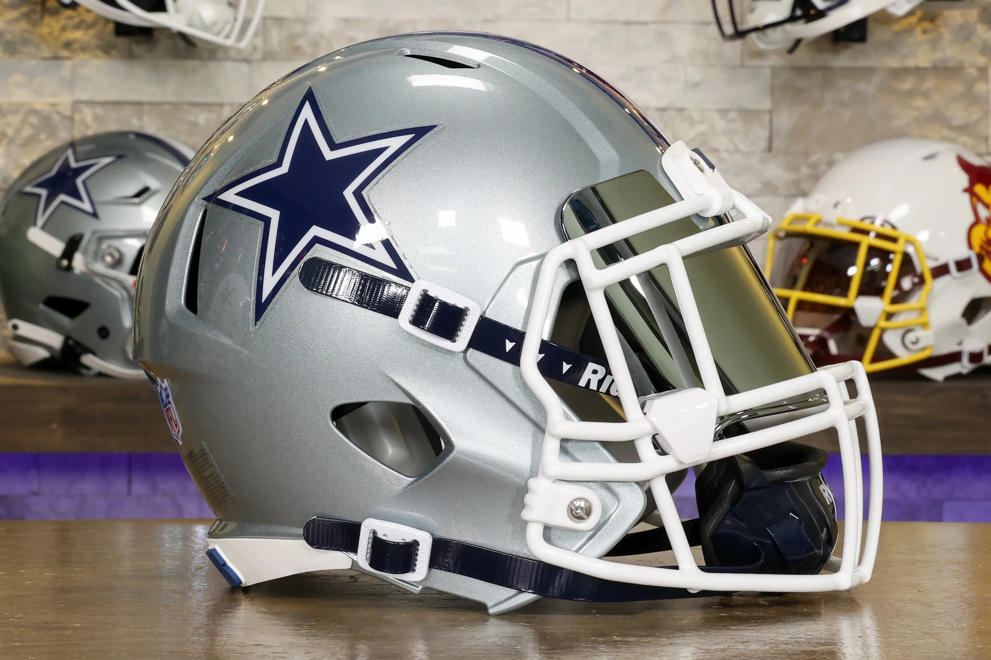 Dallas Cowboys Speed Display Helmet - GG Edition 01169