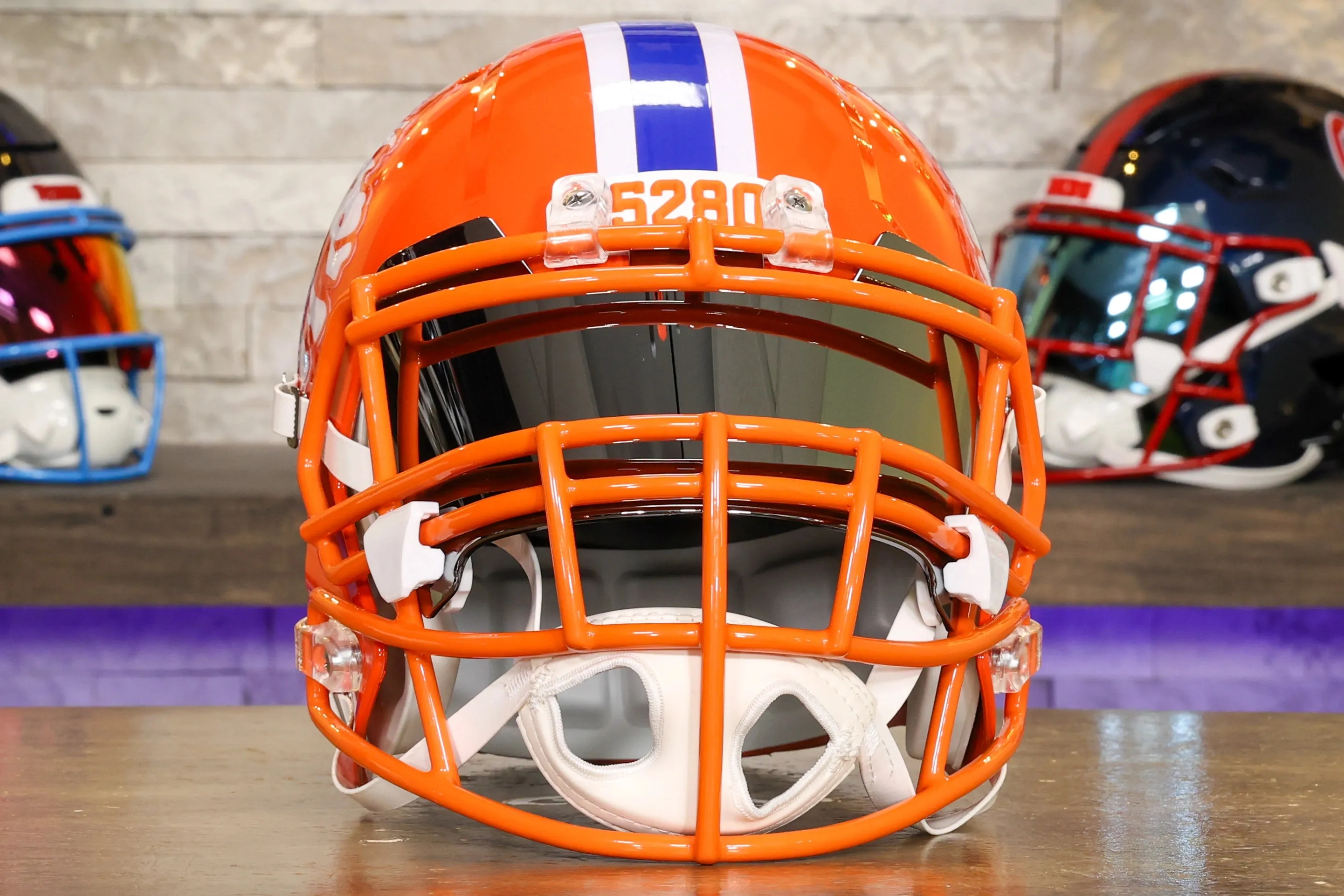 Denver Broncos Riddell Speed Display Helmet - GG Edition 02568