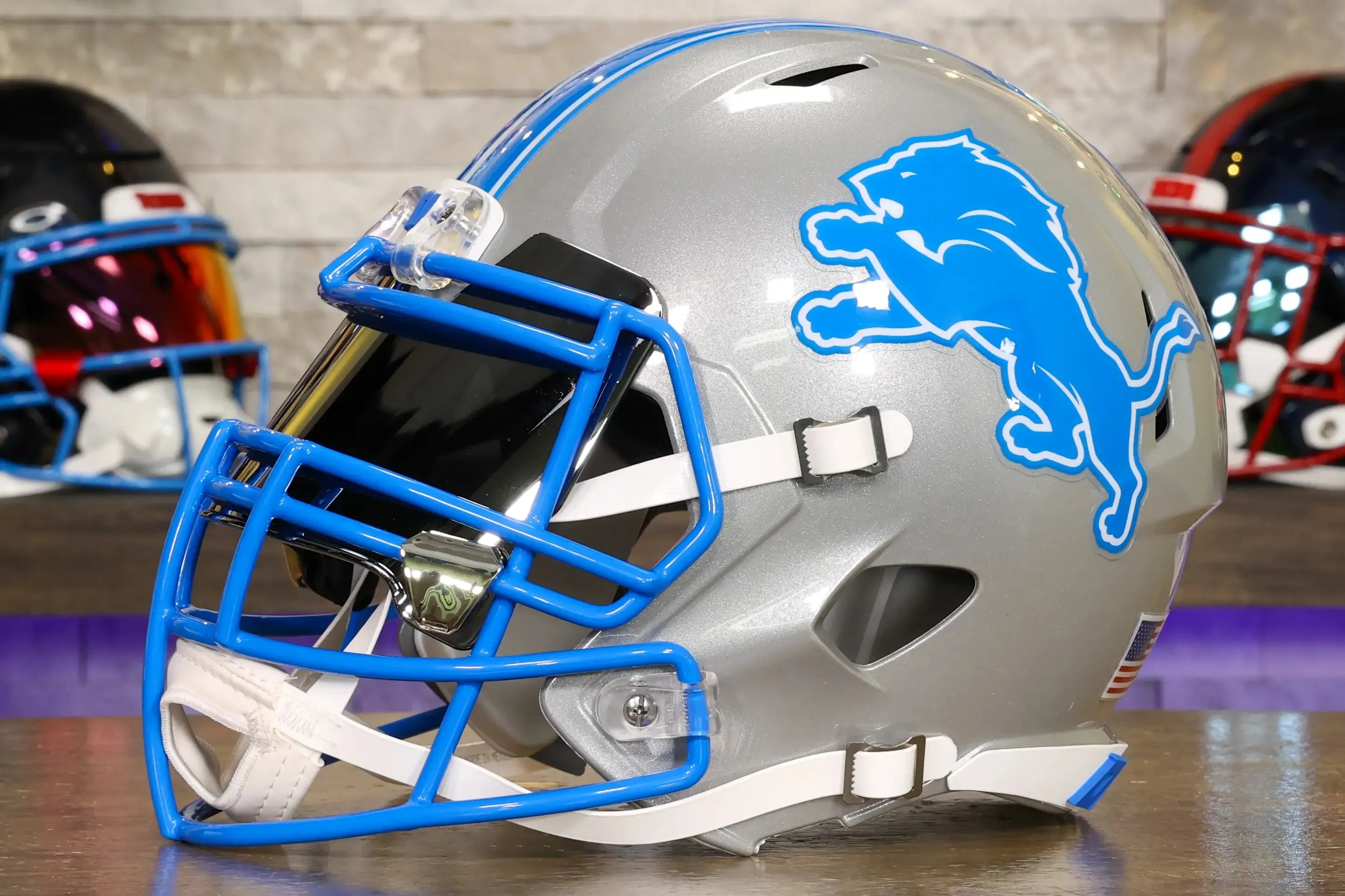 Detroit Lions Riddell Speed Display Helmet - GG Edition 02569