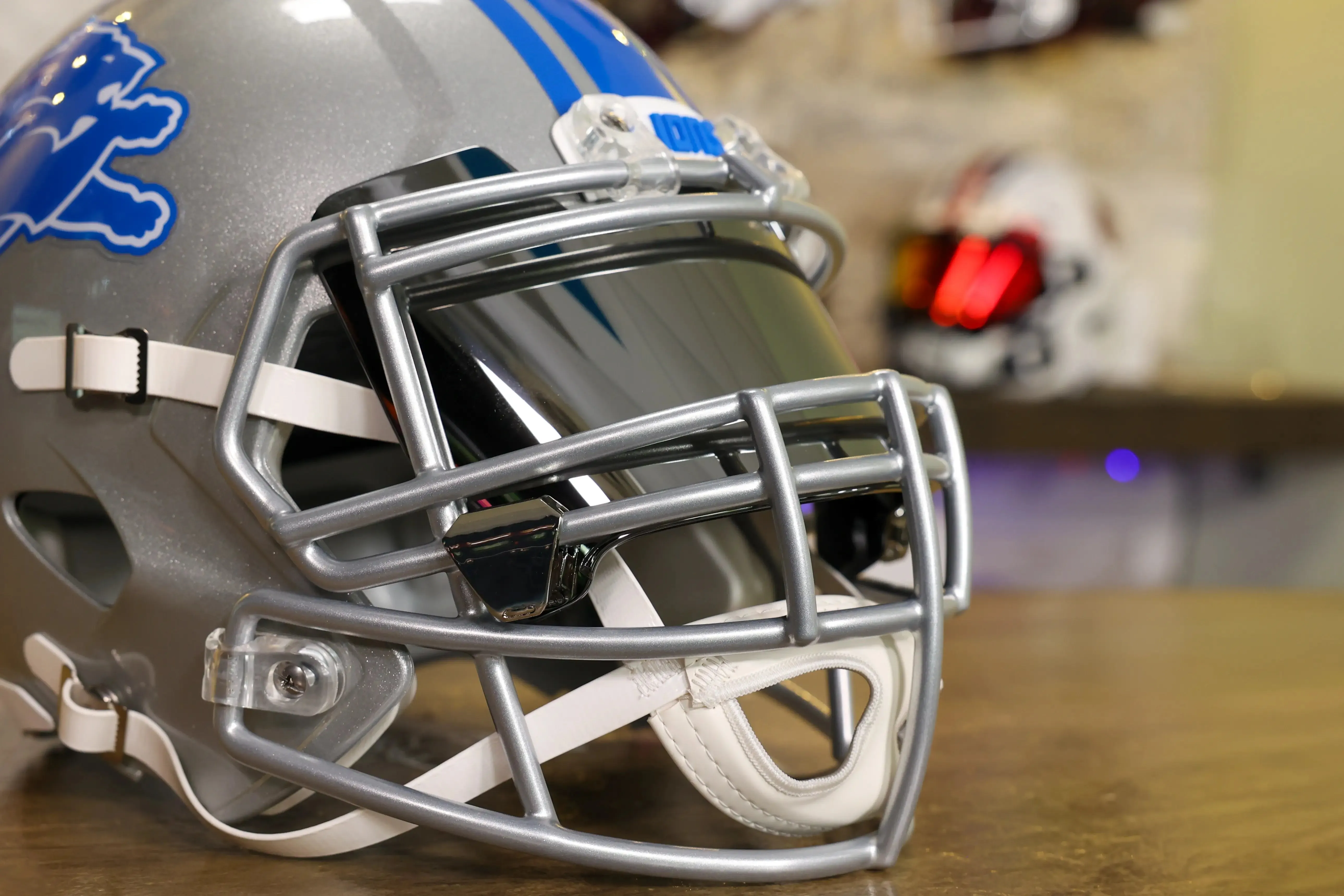 Detroit Lions Riddell Speed Display Helmet - GG Edition
