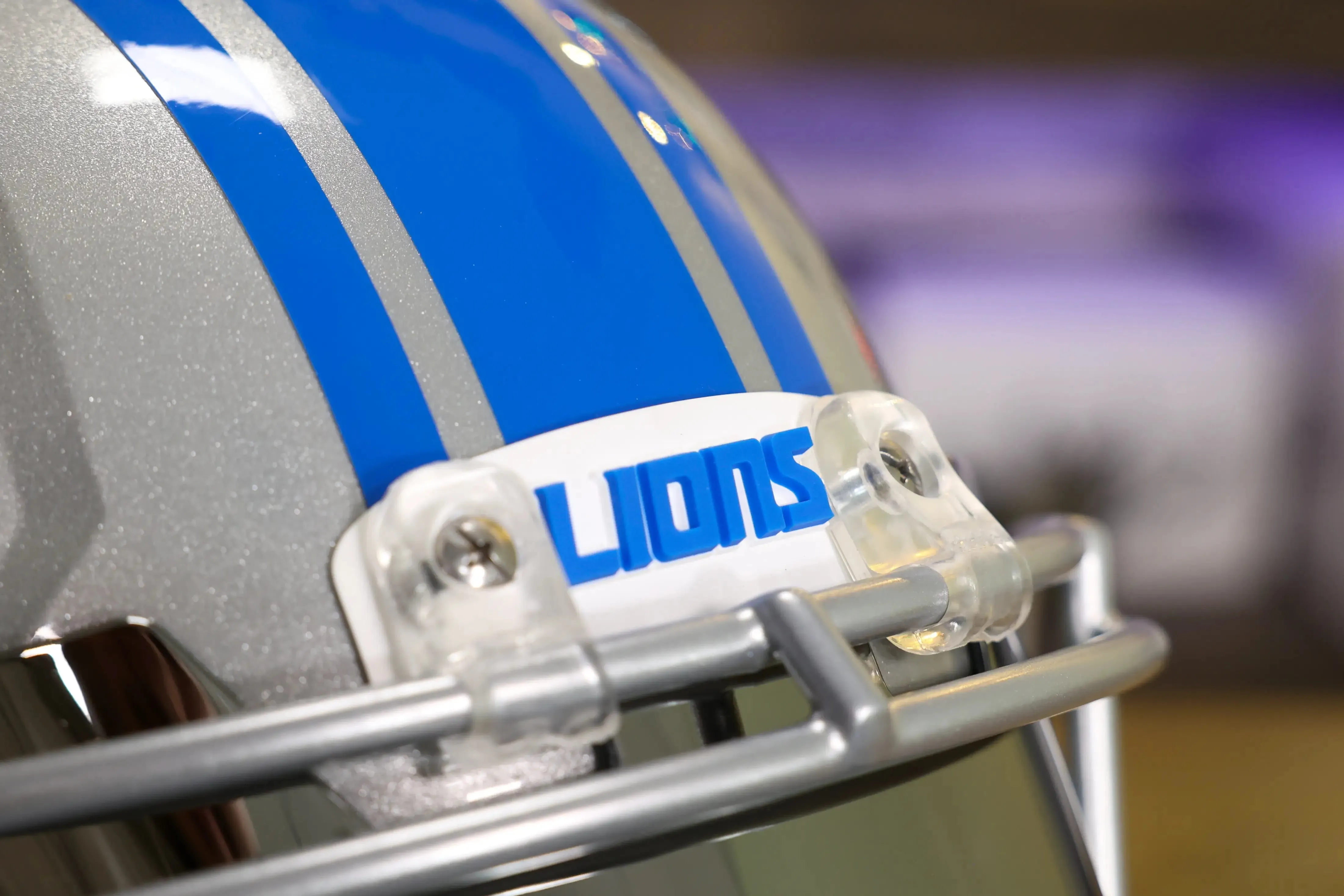 Detroit Lions Riddell Speed Display Helmet - GG Edition