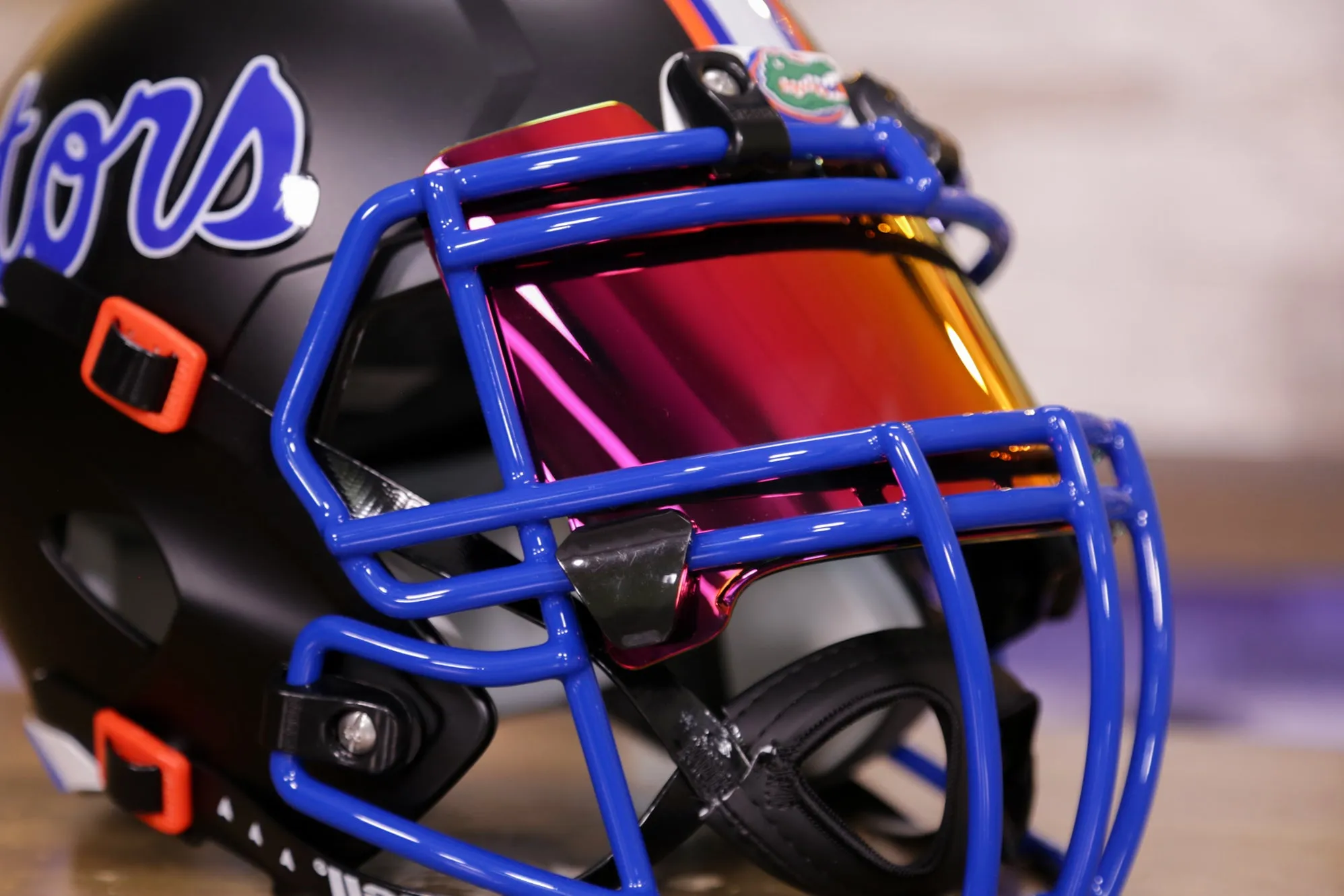 Florida Gators Riddell Speed Display Helmet - GG Edition 00348