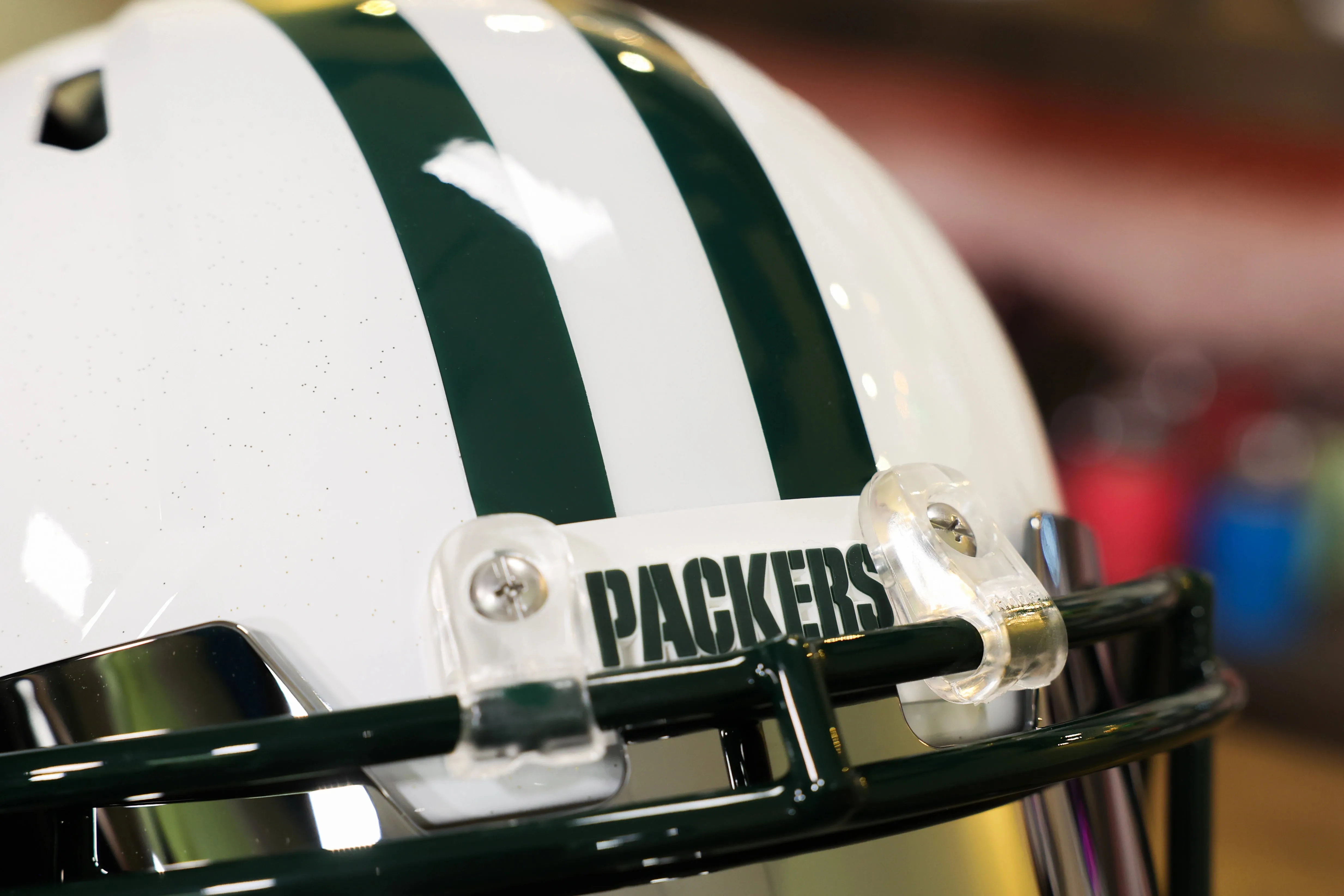 Green Bay Packers Riddell Speed Display Helmet - GG Edition 02573