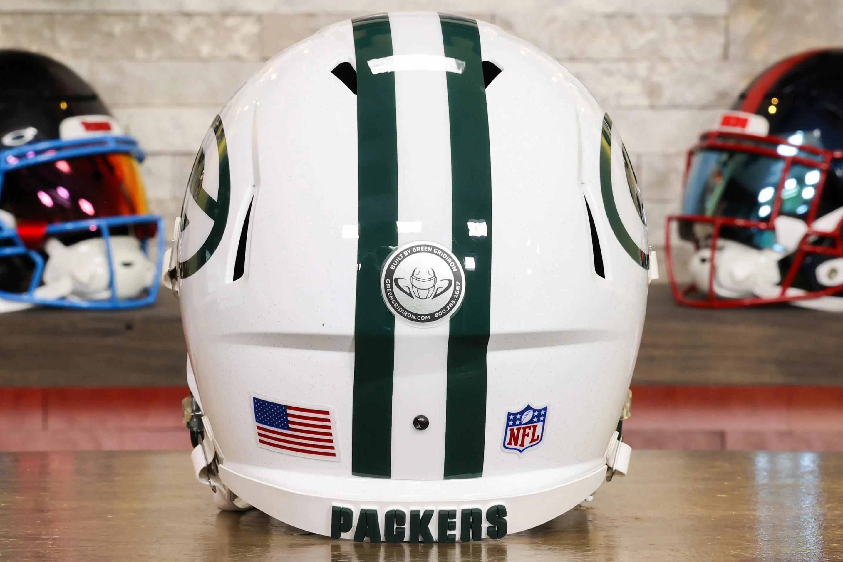 Green Bay Packers Riddell Speed Display Helmet - GG Edition 02573