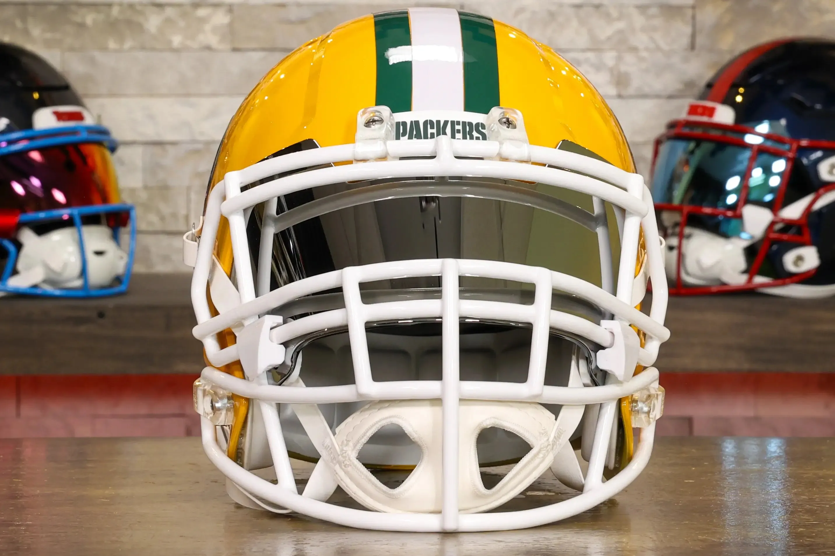 Green Bay Packers Riddell Speed Display Helmet - GG Edition 02575