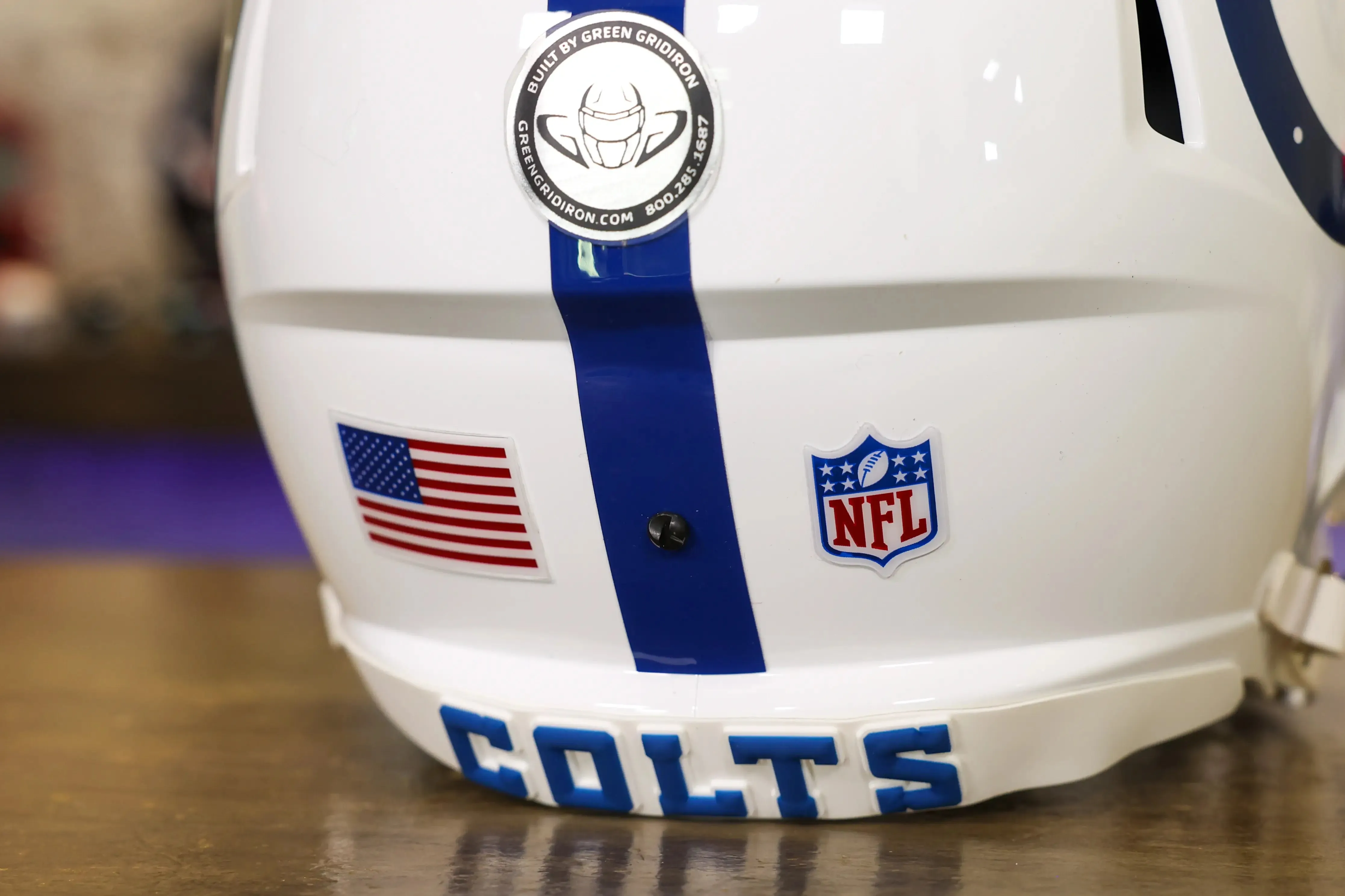 Indianapolis Colts Riddell Speed Display Helmet - GG Edition