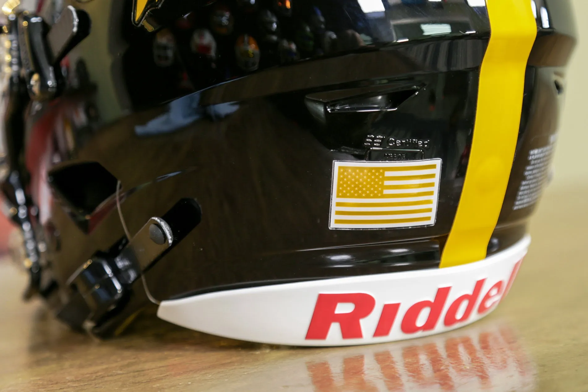 Iowa Hawkeyes Riddell SpeedFlex Helmet - GG Edition 00152