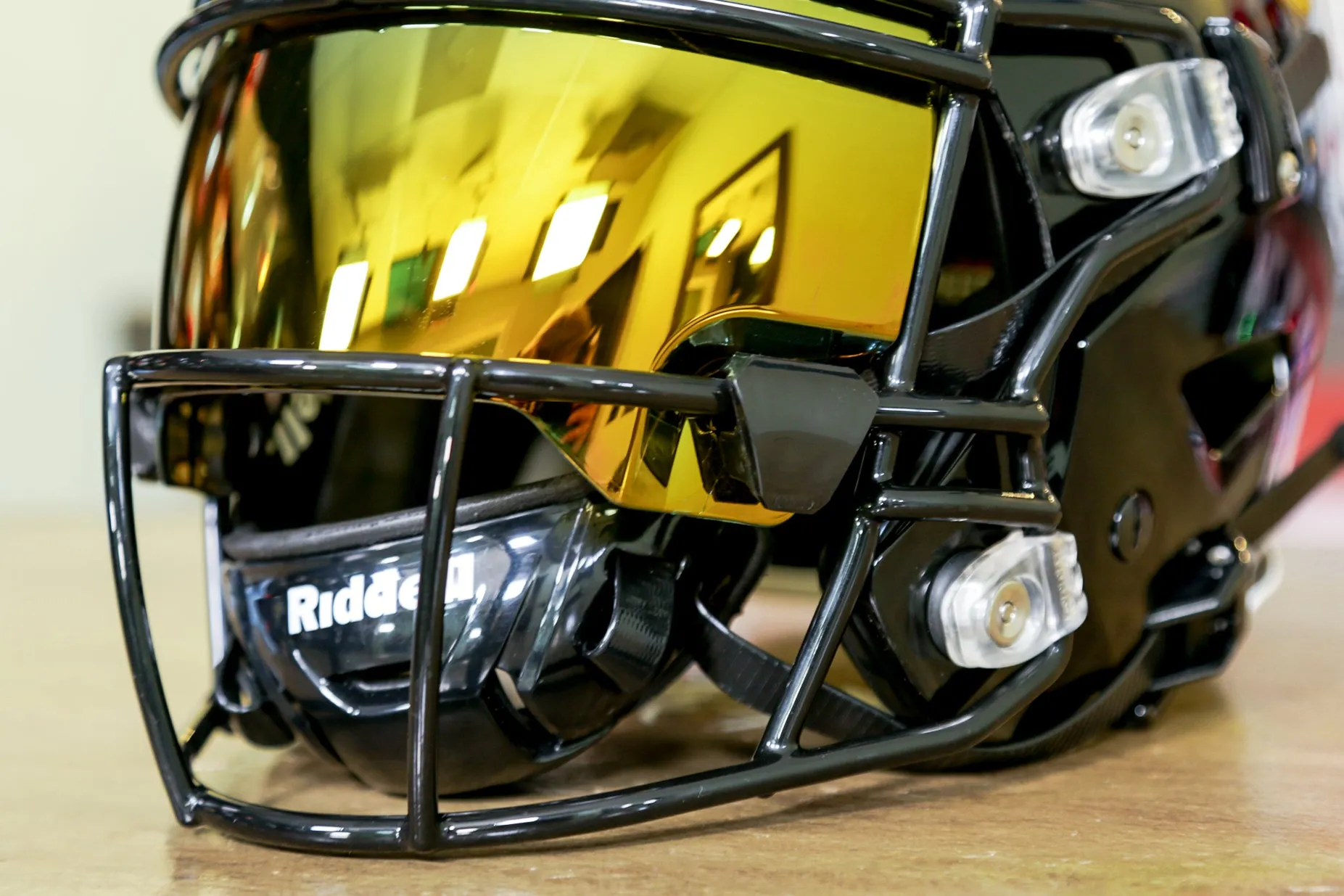 Iowa Hawkeyes Riddell SpeedFlex Helmet - GG Edition 00152