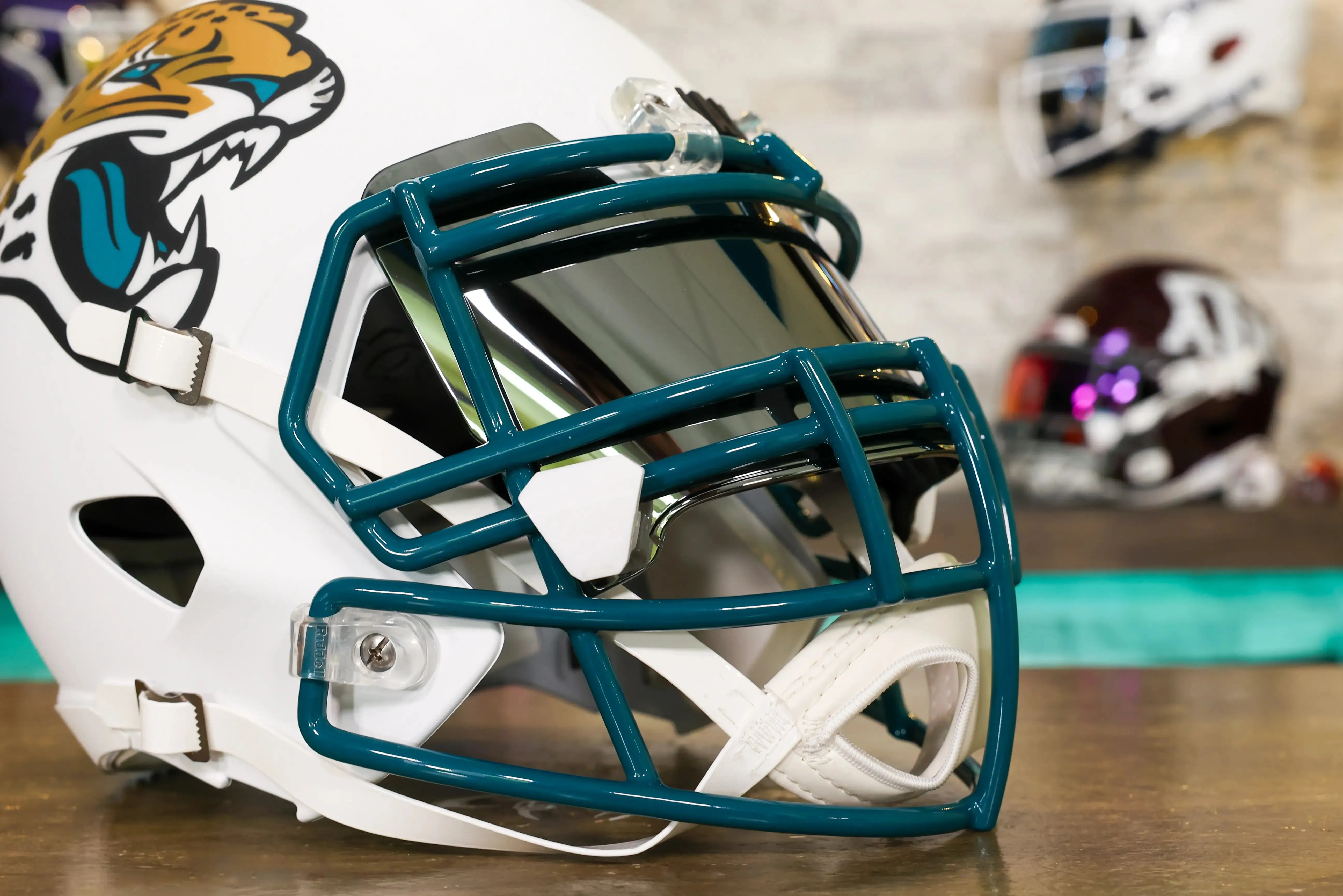 Jacksonville Jaguars Riddell Speed Display Helmet - GG Edition 02586