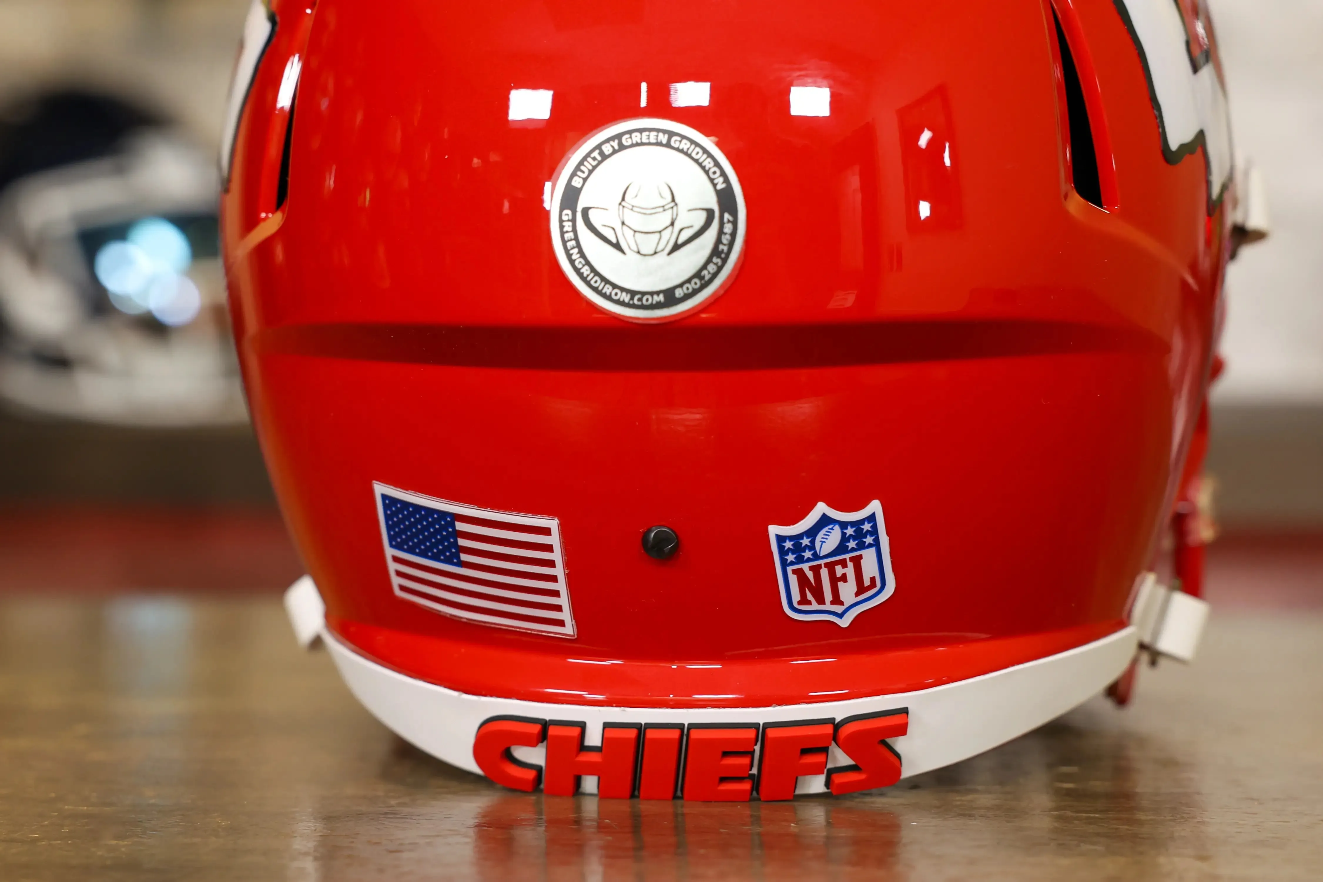 Kansas City Chiefs Riddell Speed Display Helmet - GG Edition 02588