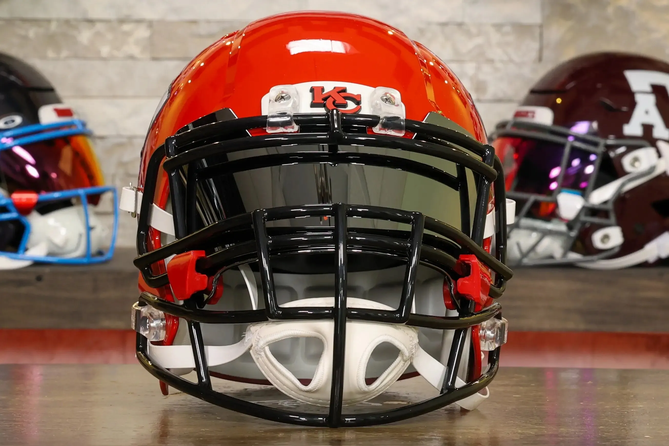 Kansas City Chiefs Riddell Speed Display Helmet - GG Edition