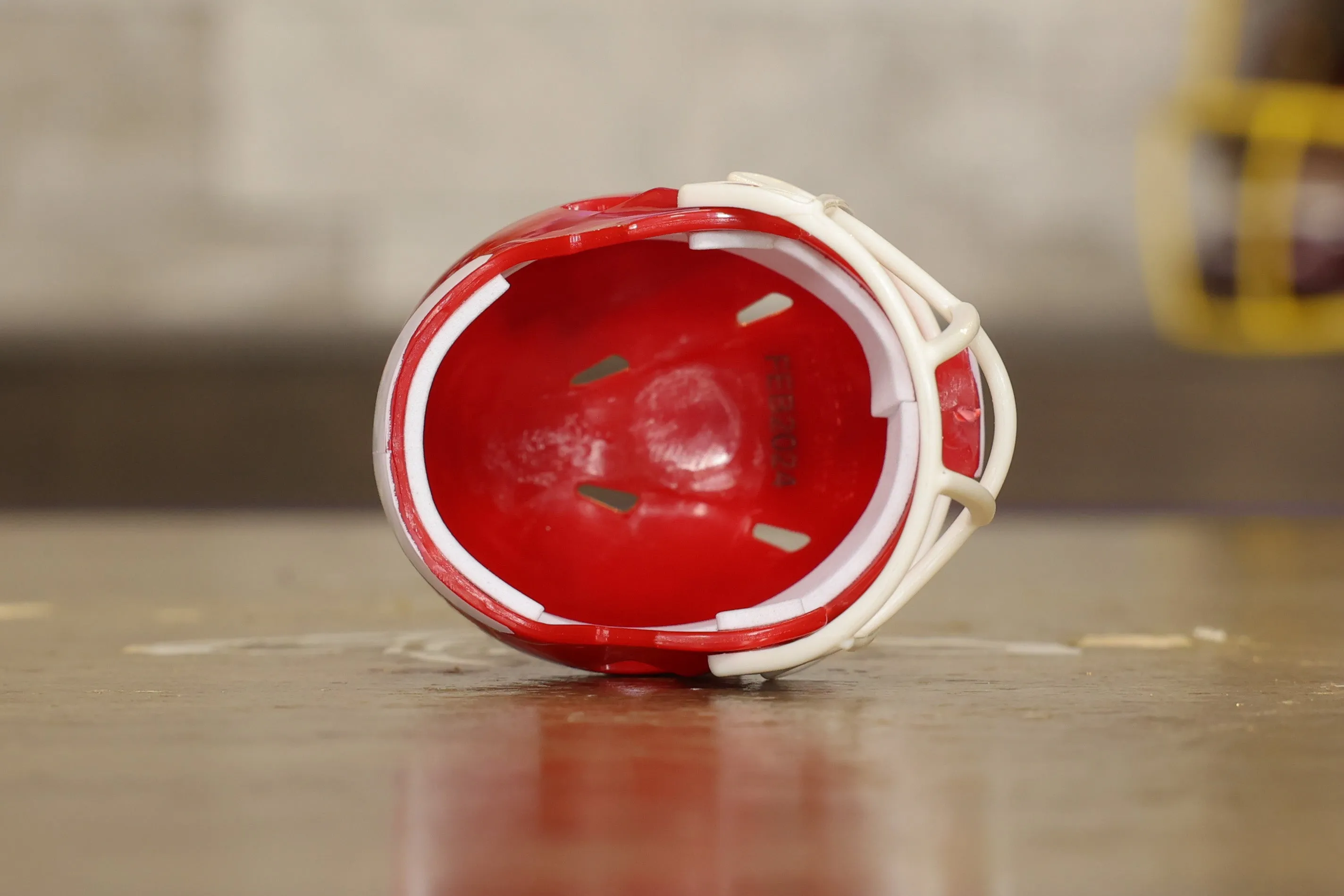 Kansas City Chiefs Riddell Speed Pocket Pro