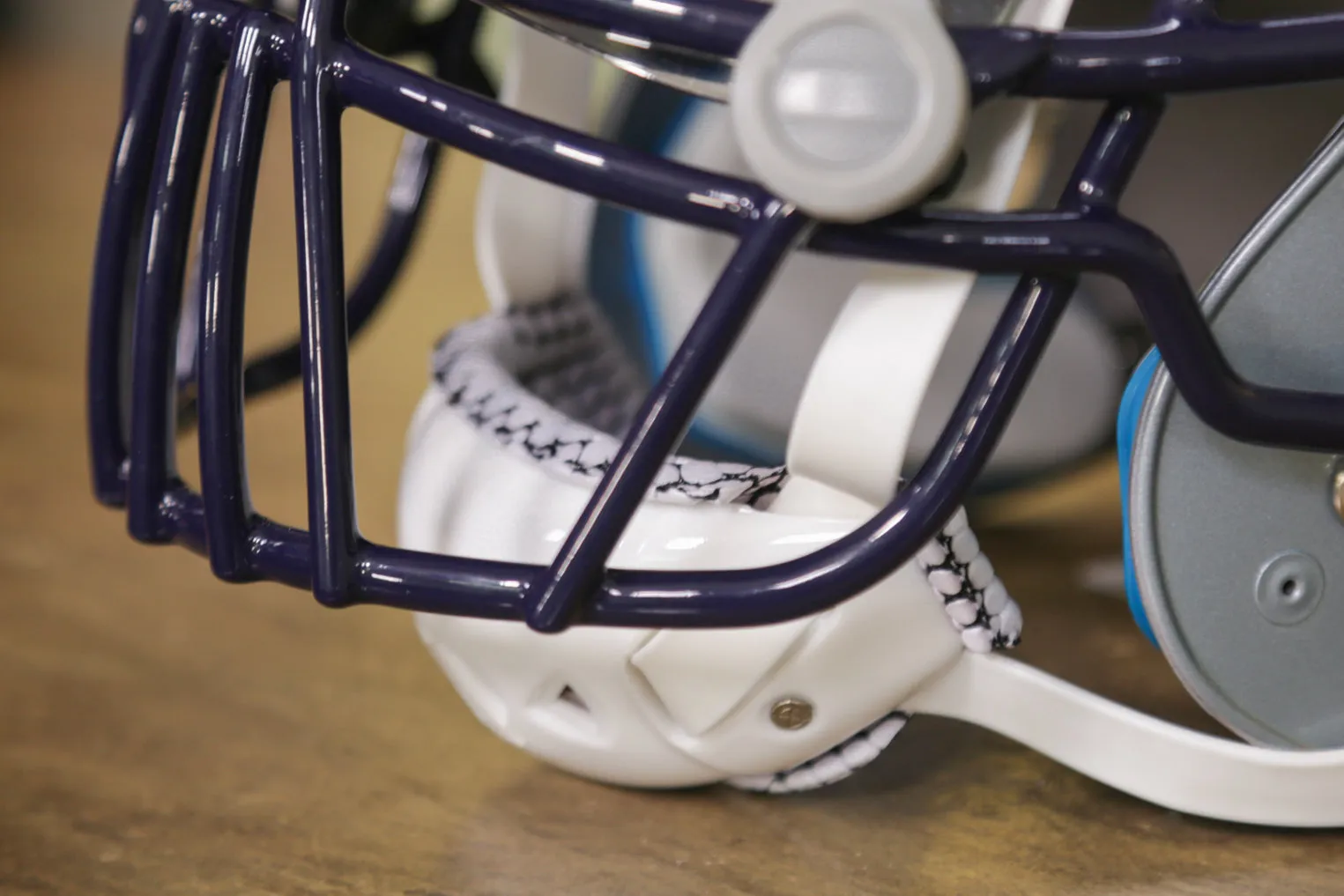 Kansas State Wildcats Schutt XP Display Helmet - GG Edition