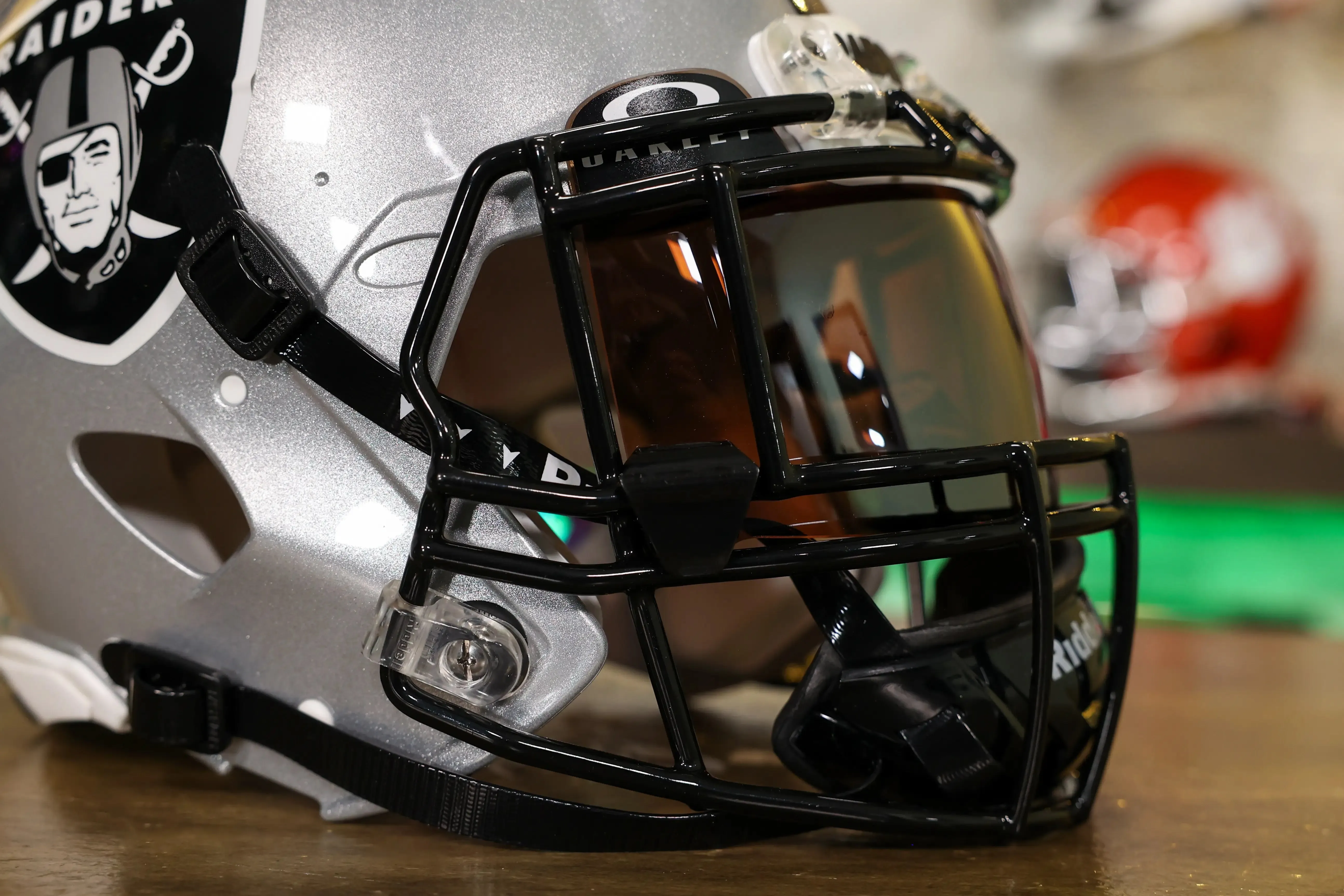 Las Vegas Raiders Riddell Speed Authentic Helmet - GG Edition