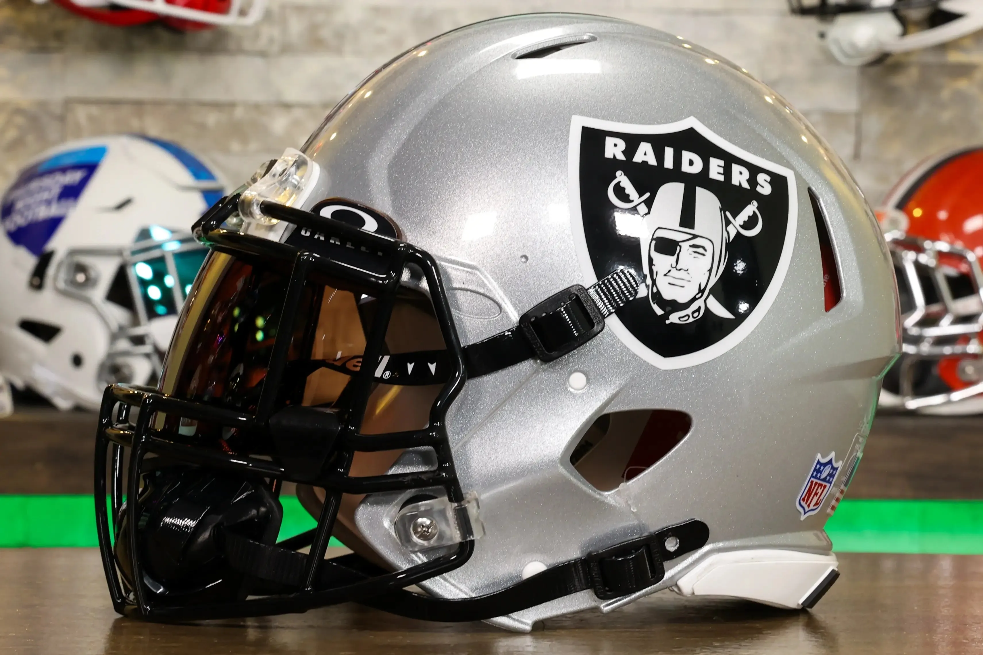 Las Vegas Raiders Riddell Speed Authentic Helmet - GG Edition