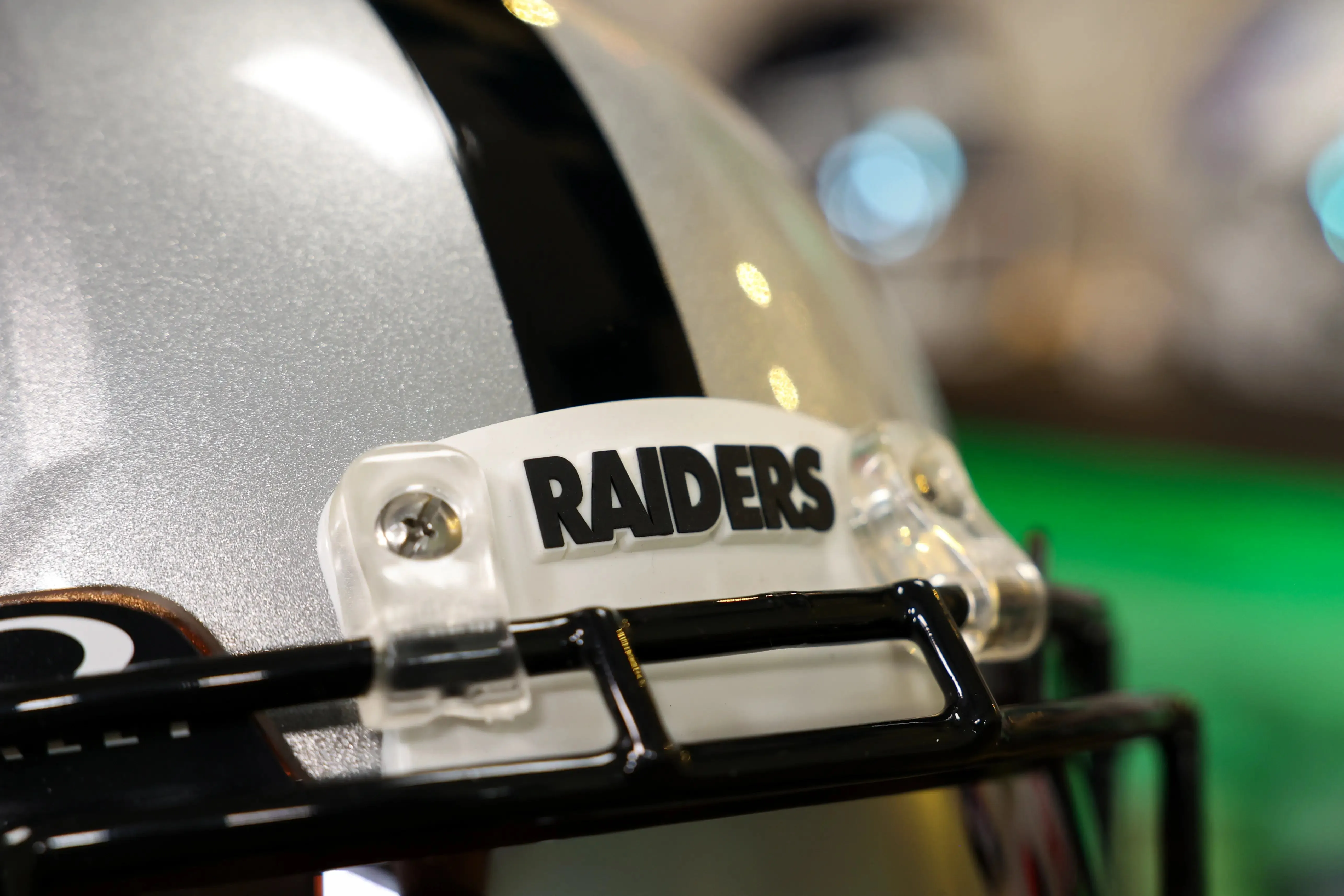 Las Vegas Raiders Riddell Speed Authentic Helmet - GG Edition