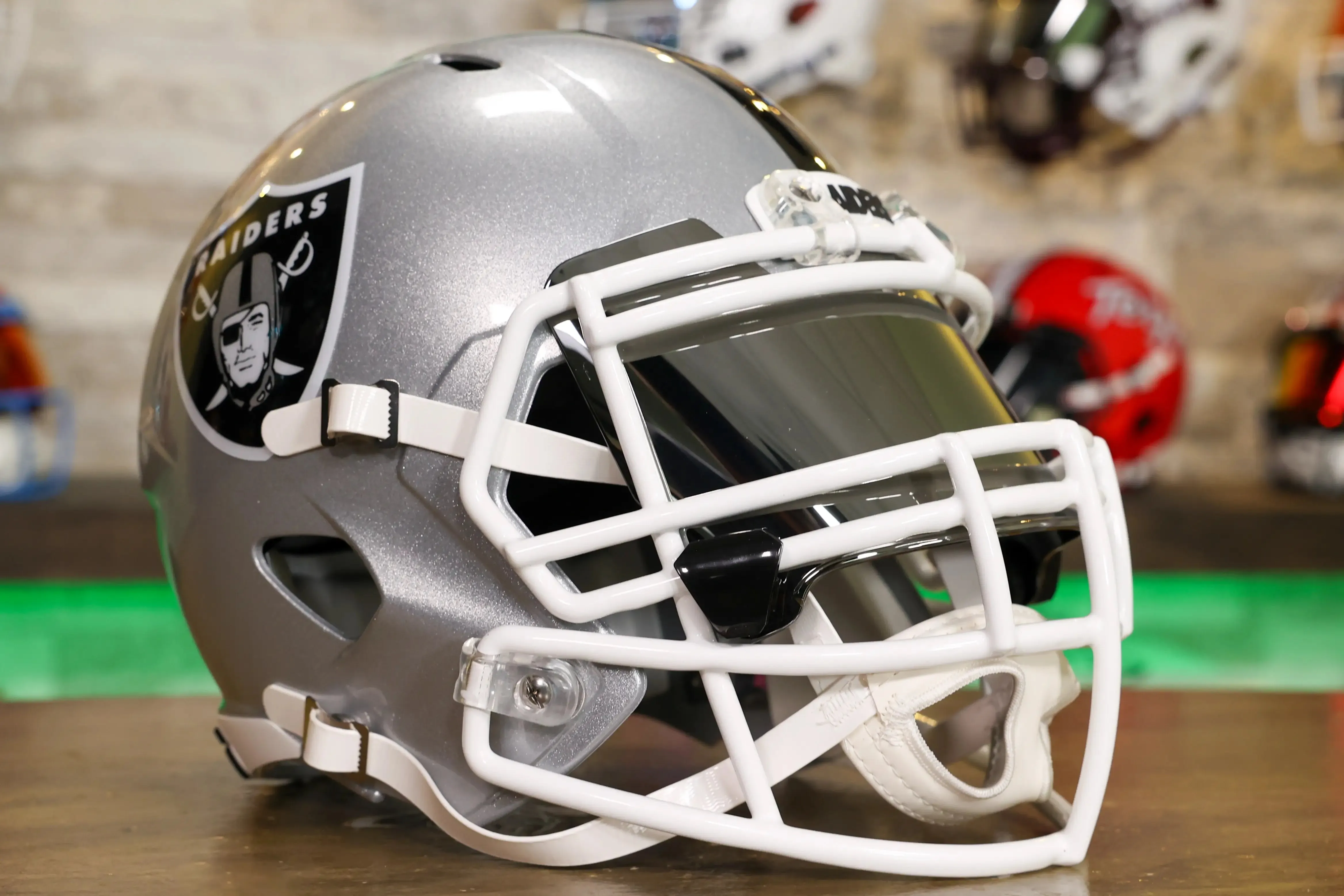 Las Vegas Raiders Riddell Speed Display Helmet - GG Edition