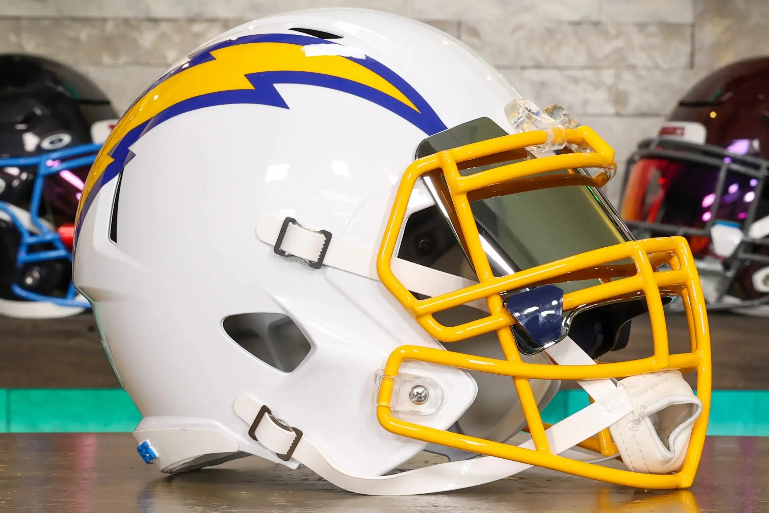 Los Angeles Chargers Riddell Speed Display Helmet - GG Edition