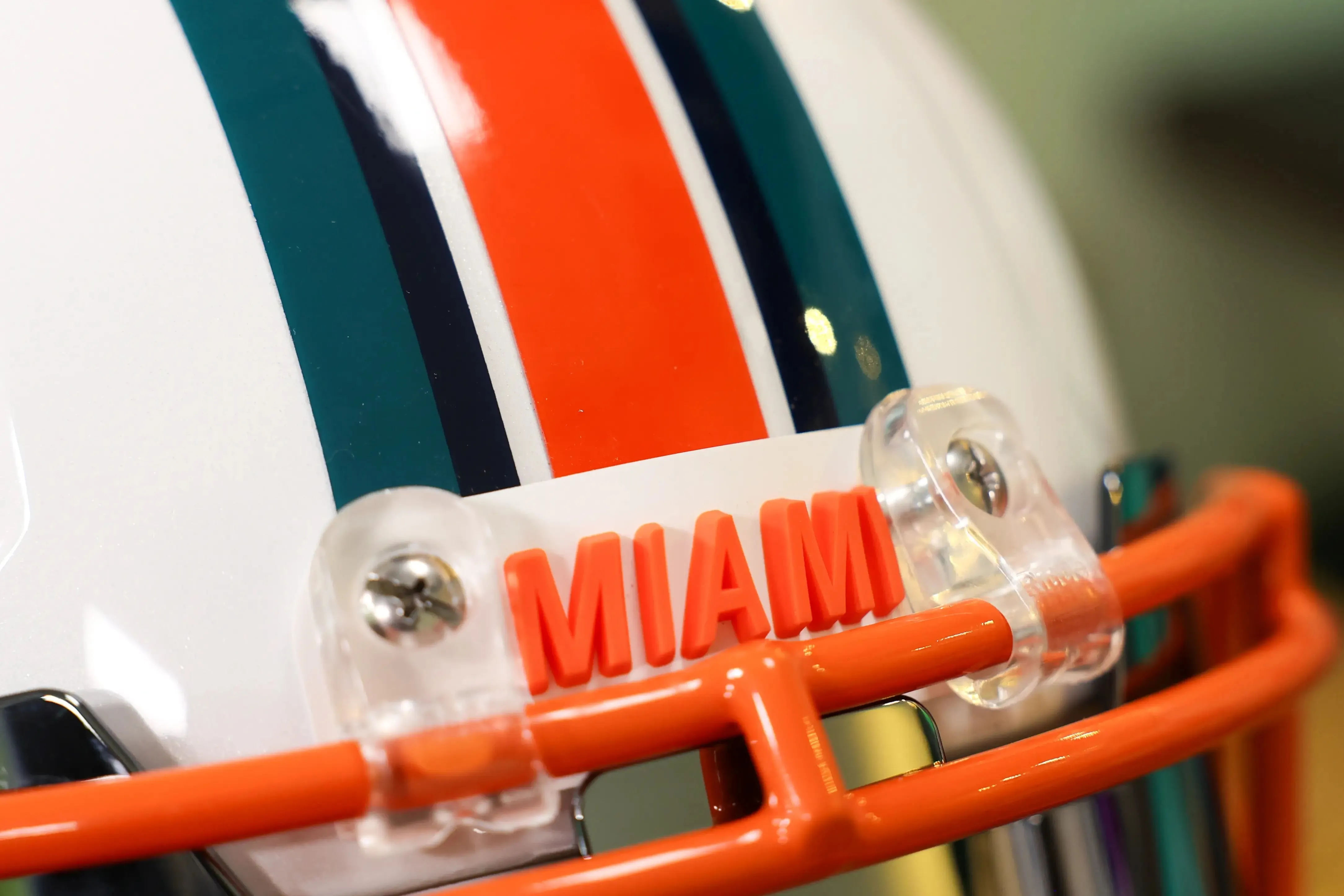 Miami Dolphins Riddell Speed Display Helmet - GG Edition 02596