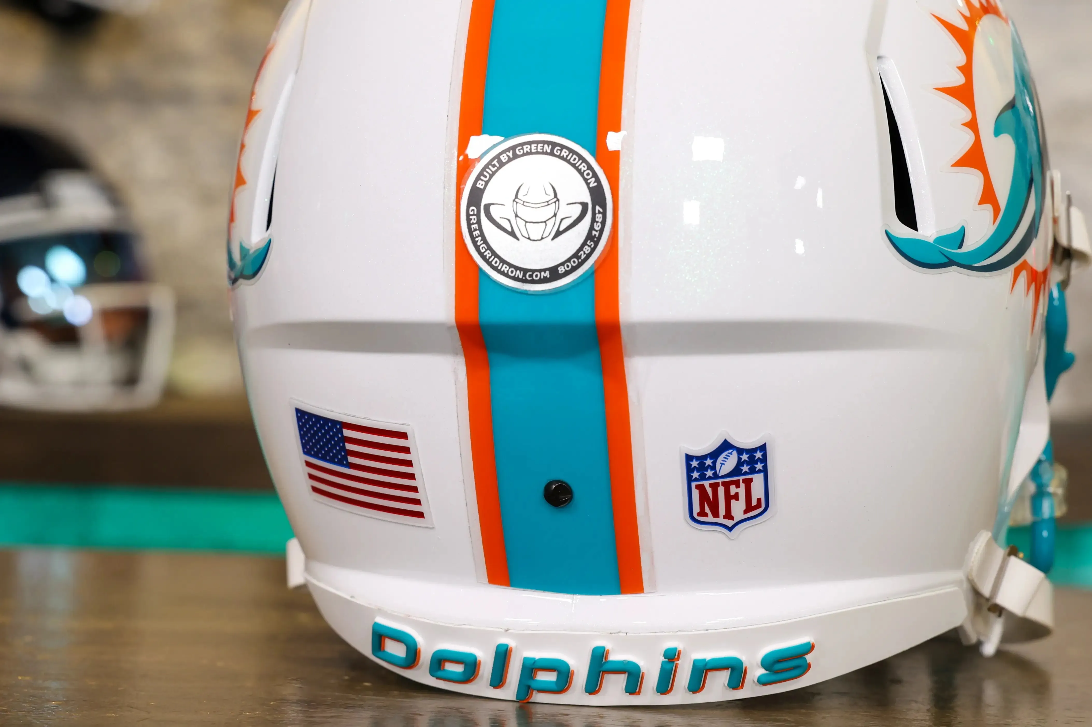 Miami Dolphins Riddell Speed Display Helmet - GG Edition 02597