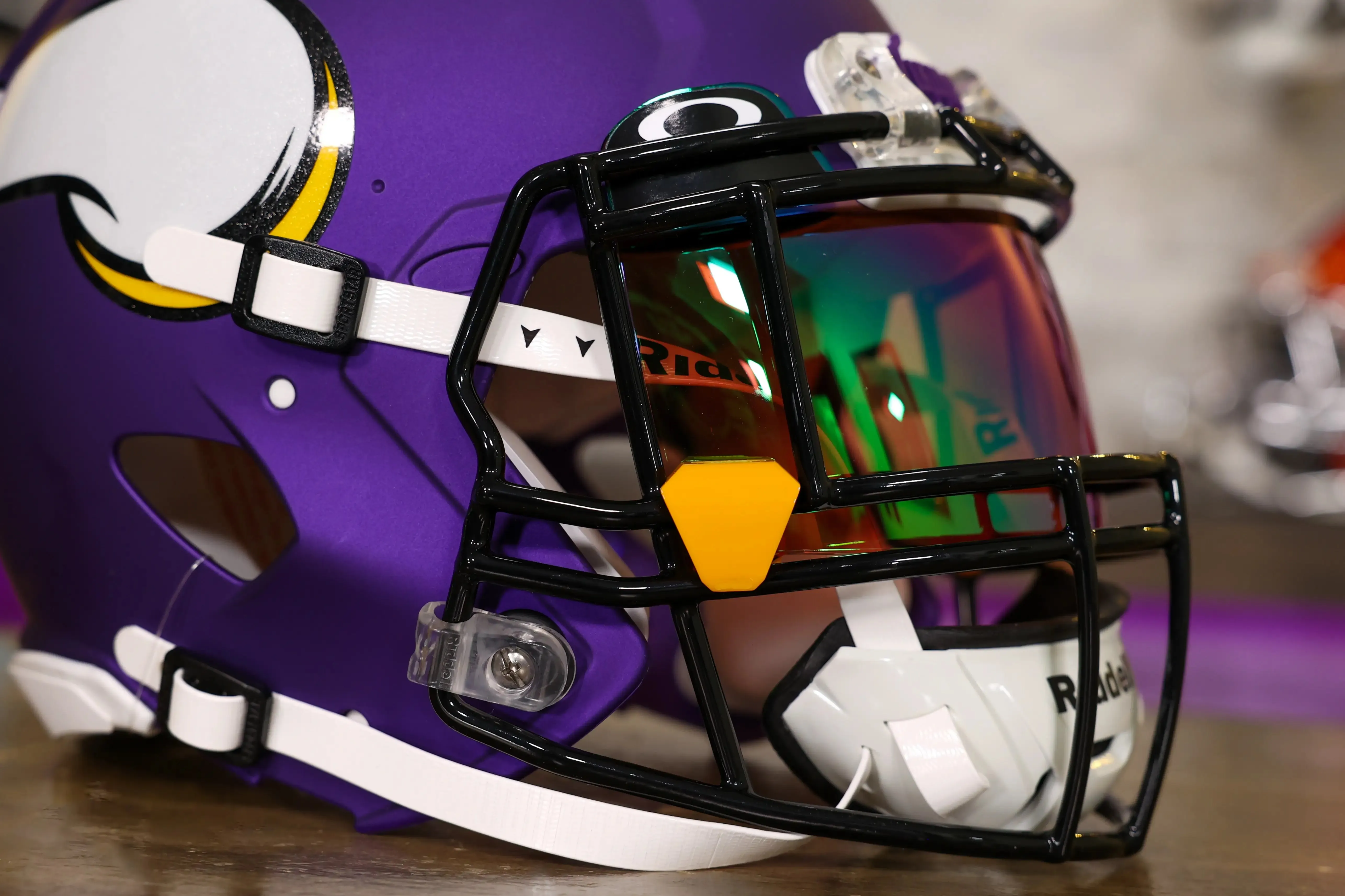 Minnesota Vikings Riddell Speed Authentic Helmet - GG Edition 02706