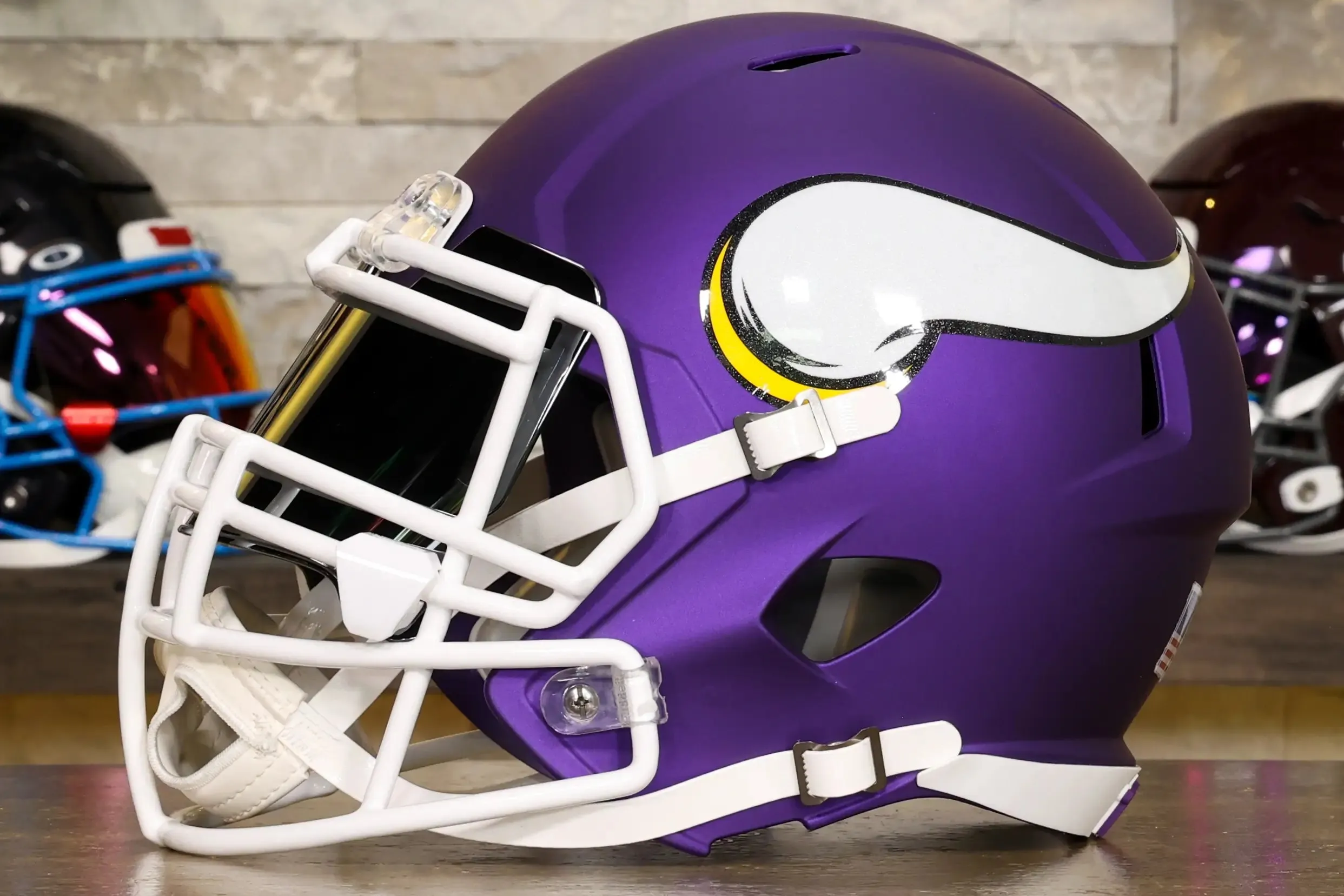 Minnesota Vikings Riddell Speed Display Helmet - GG Edition