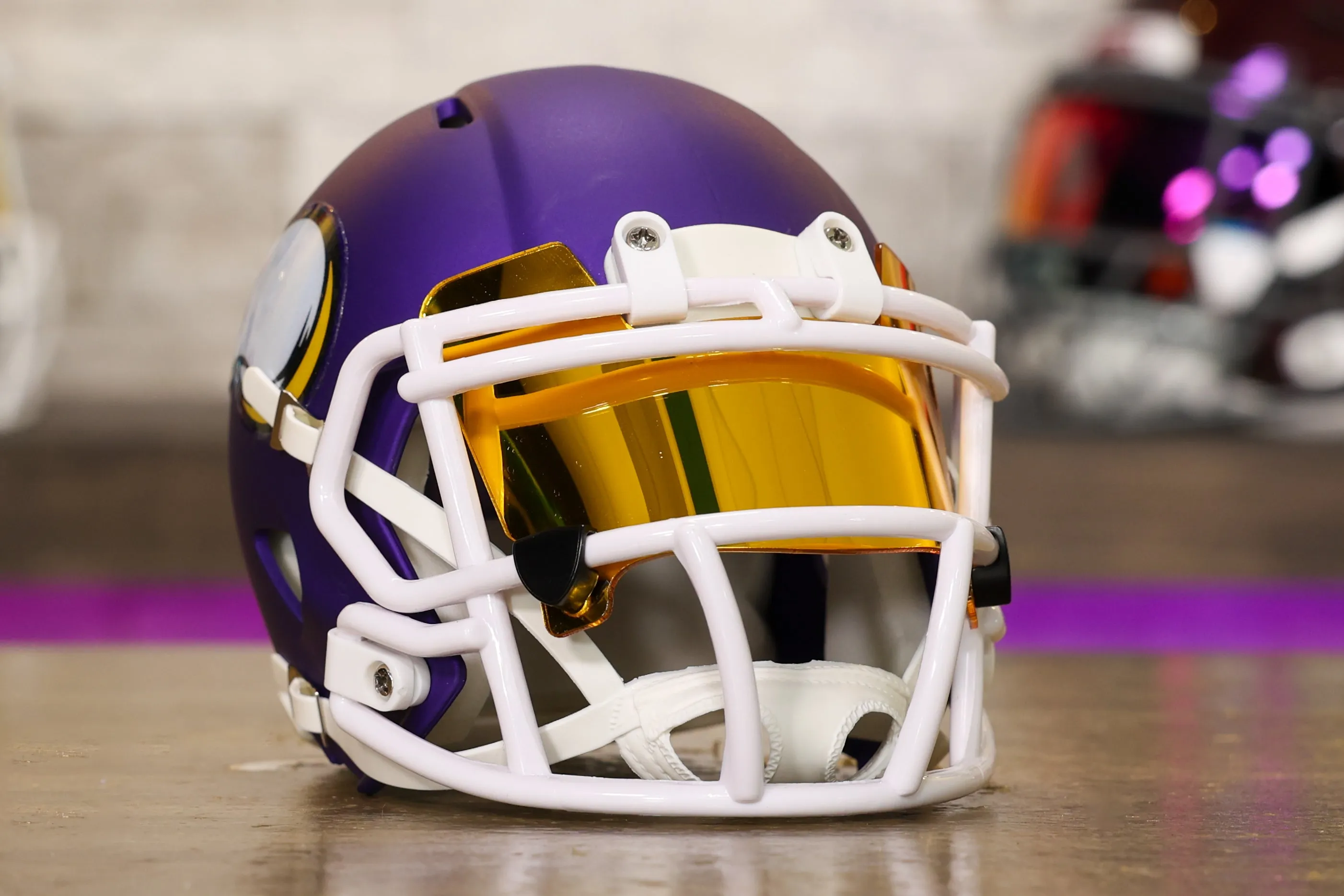 Minnesota Vikings Riddell Speed Mini Helmet - GG Edition