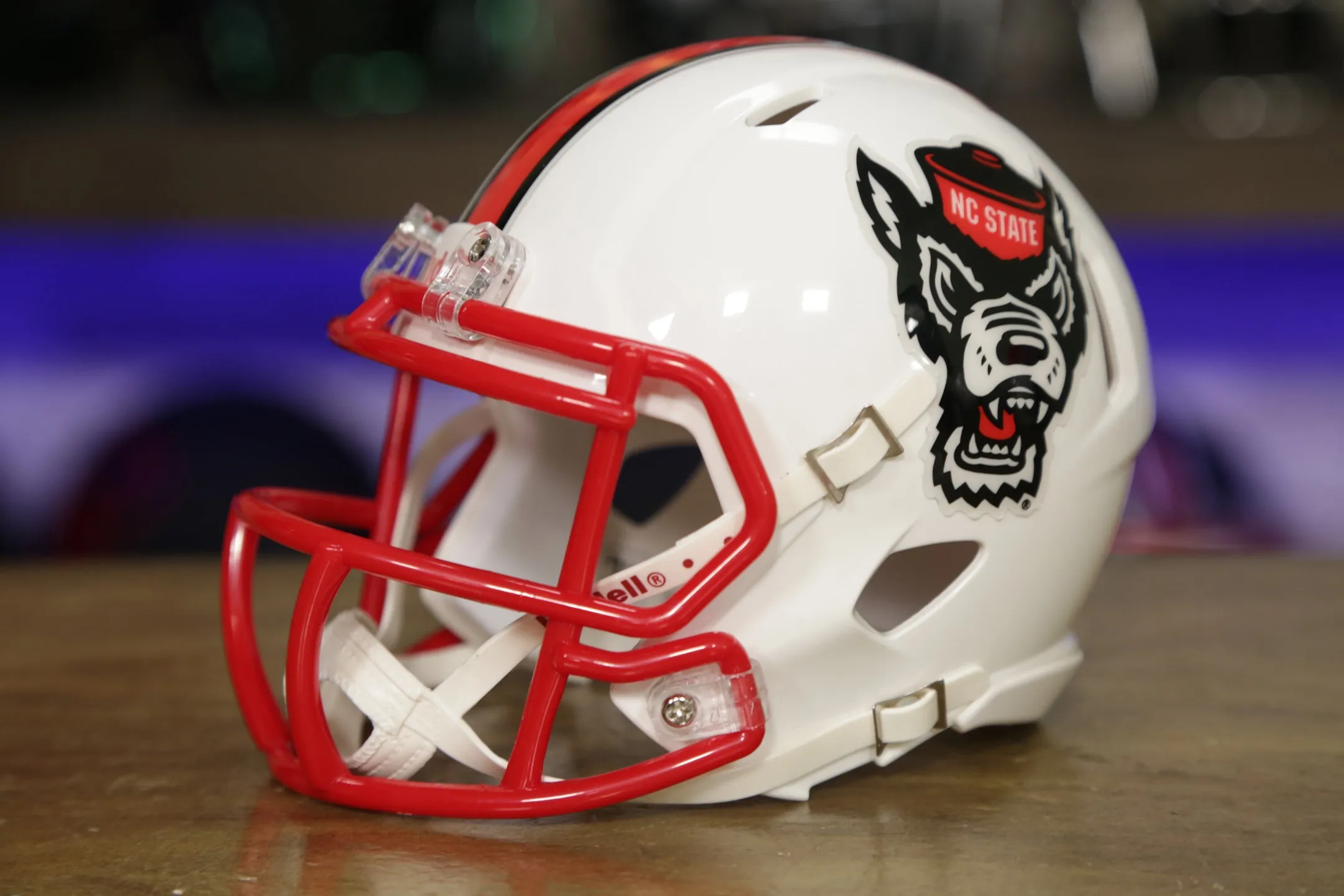 NC State Wolfpack Riddell Speed Mini Helmet - White Tuffy