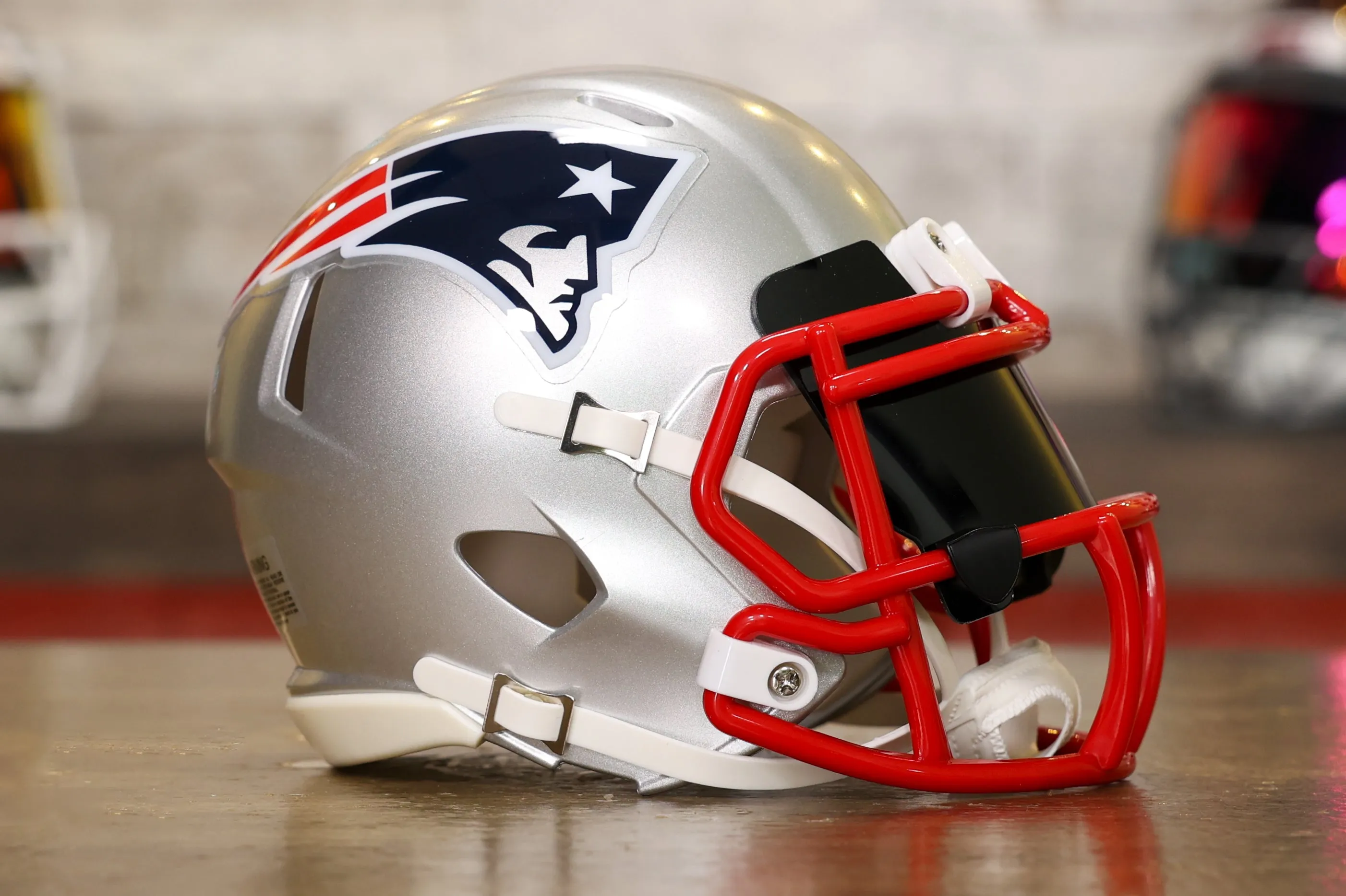 New England Patriots Riddell Speed Mini Helmet - GG Edition