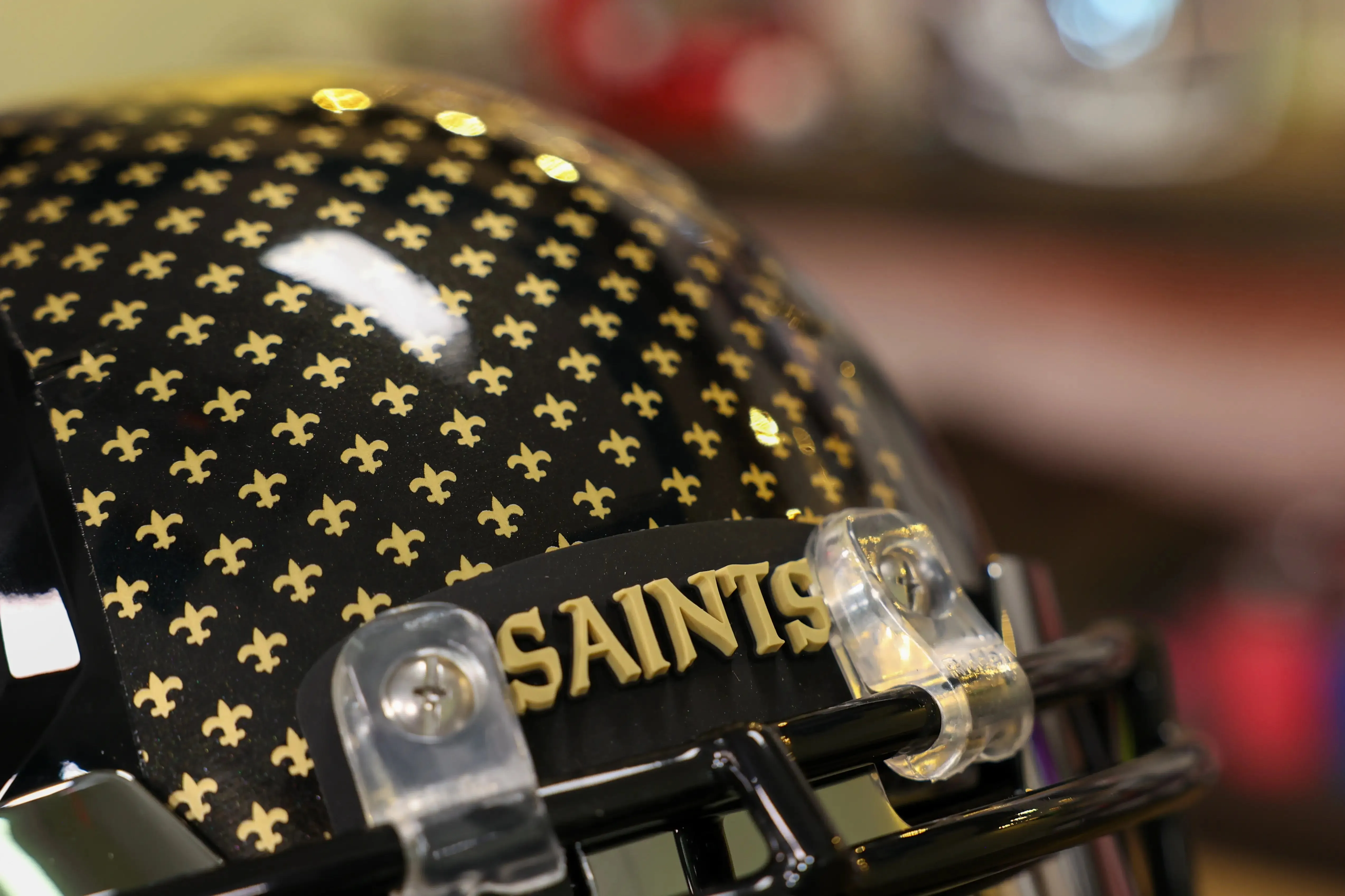 New Orleans Saints Riddell Speed Display Helmet - GG Edition 02602