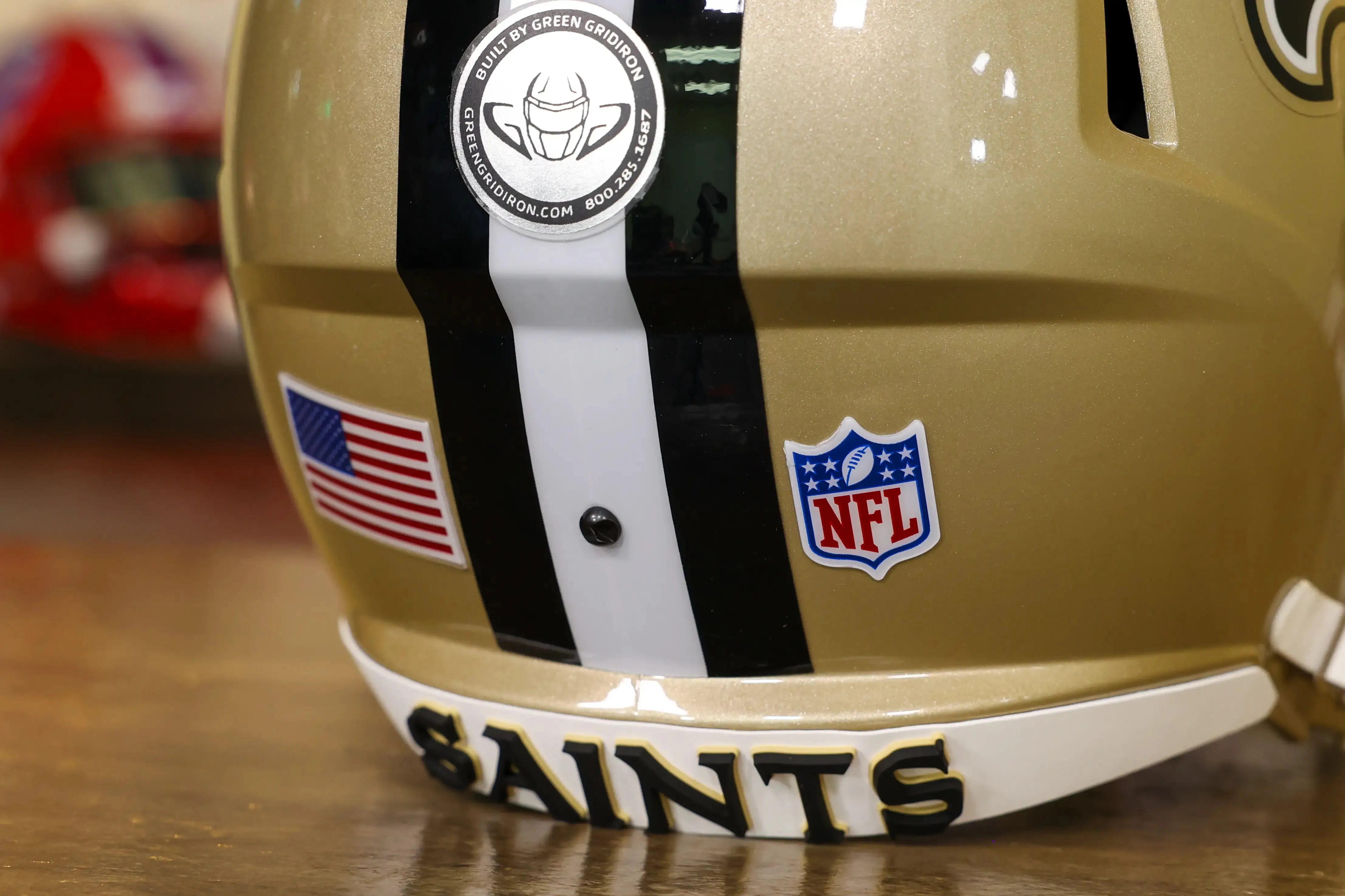 New Orleans Saints Riddell Speed Display Helmet - GG Edition