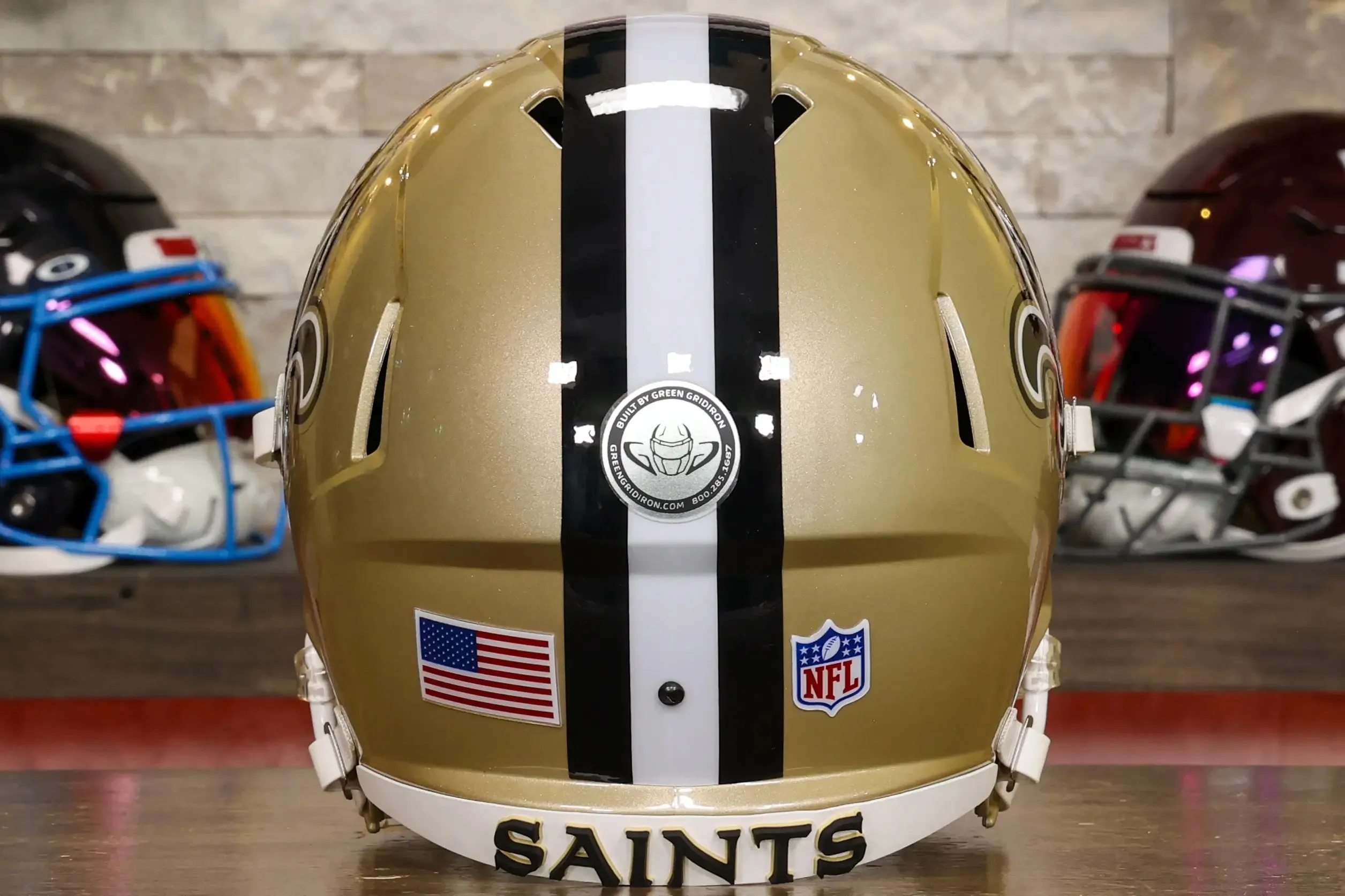 New Orleans Saints Riddell Speed Display Helmet - GG Edition